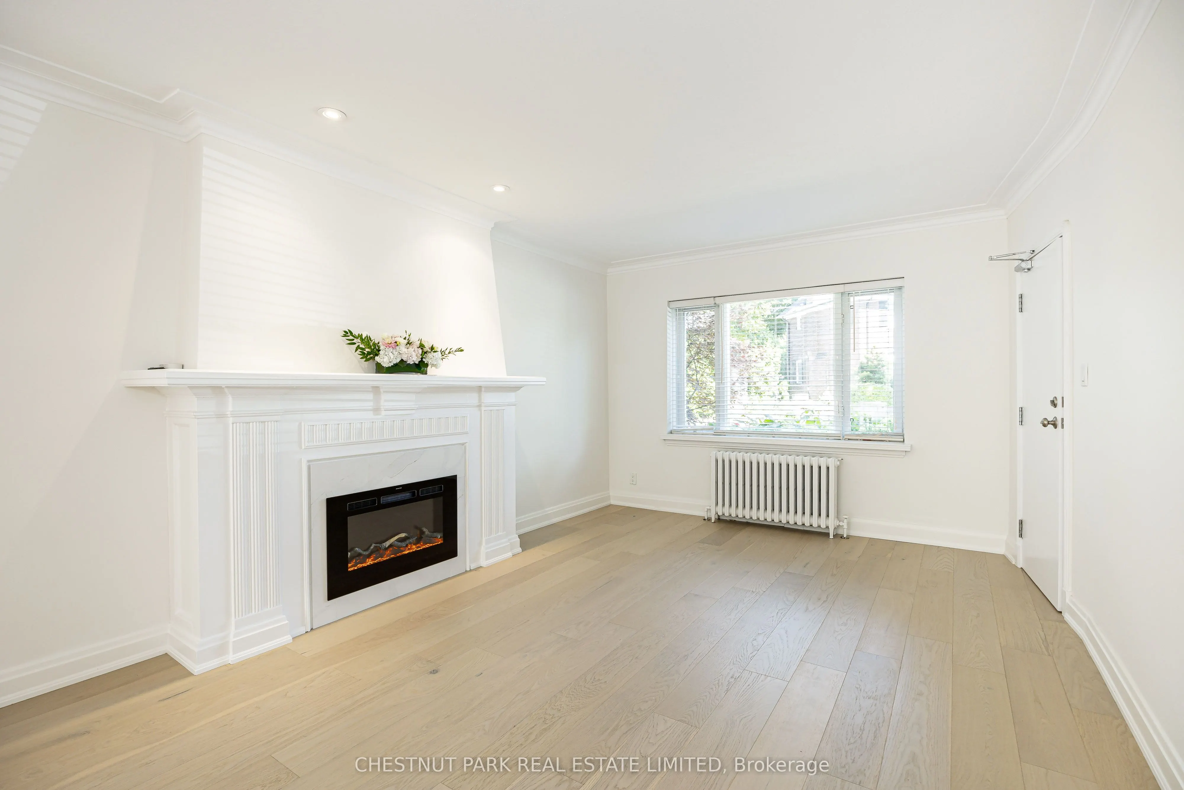 99 Chatsworth Drive #Main