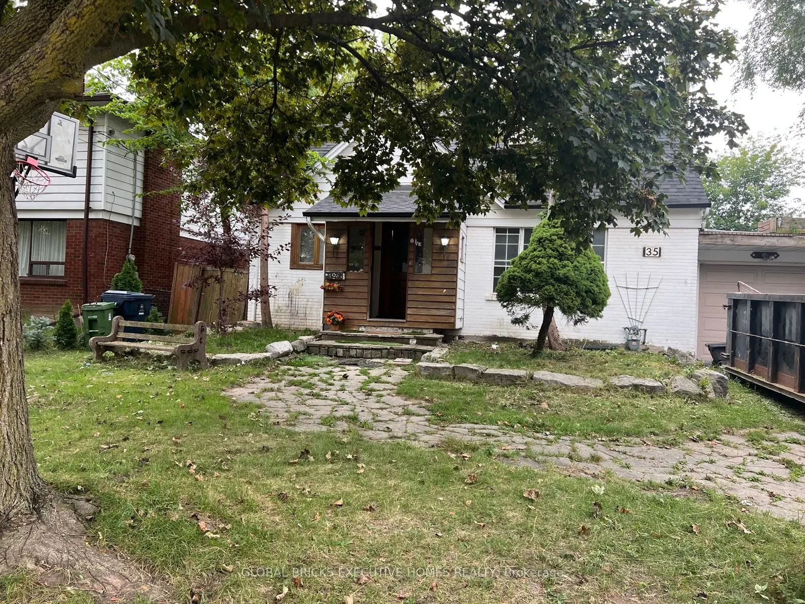 35 Luverne Avenue