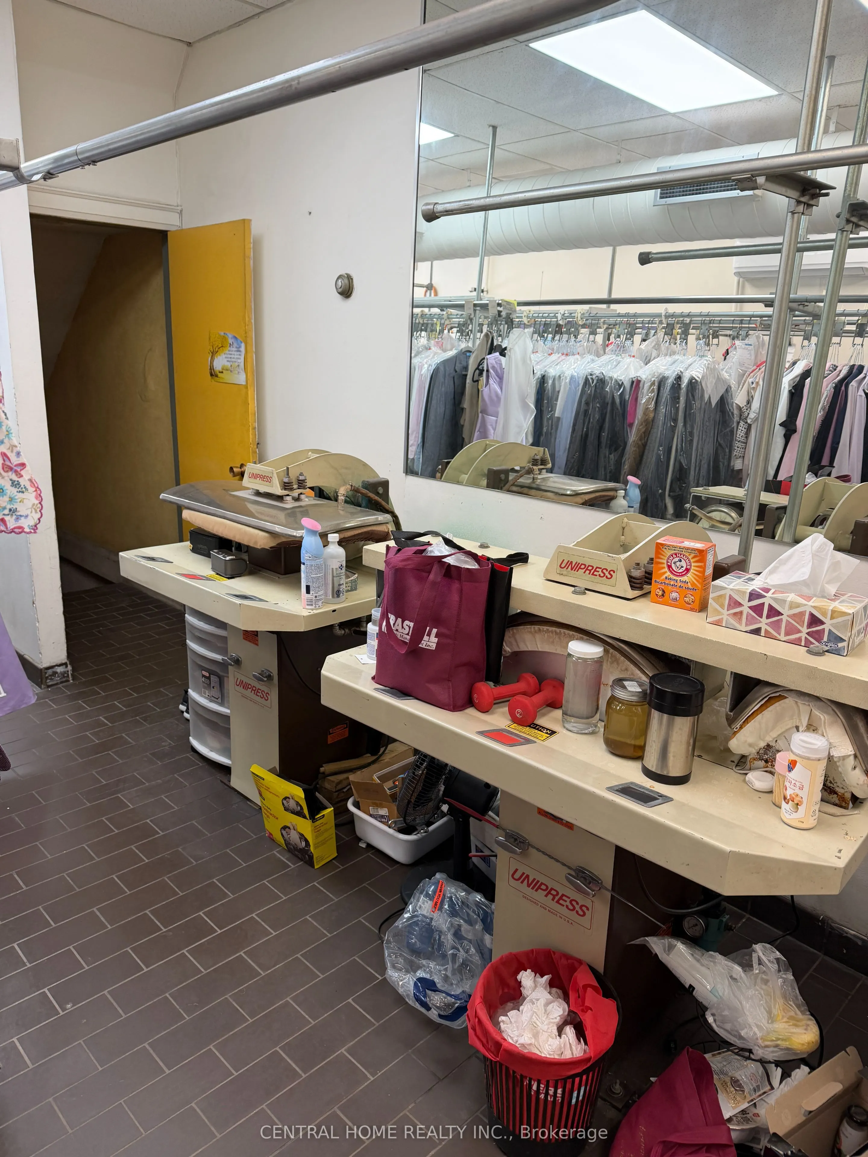 924 Eglinton Avenue W