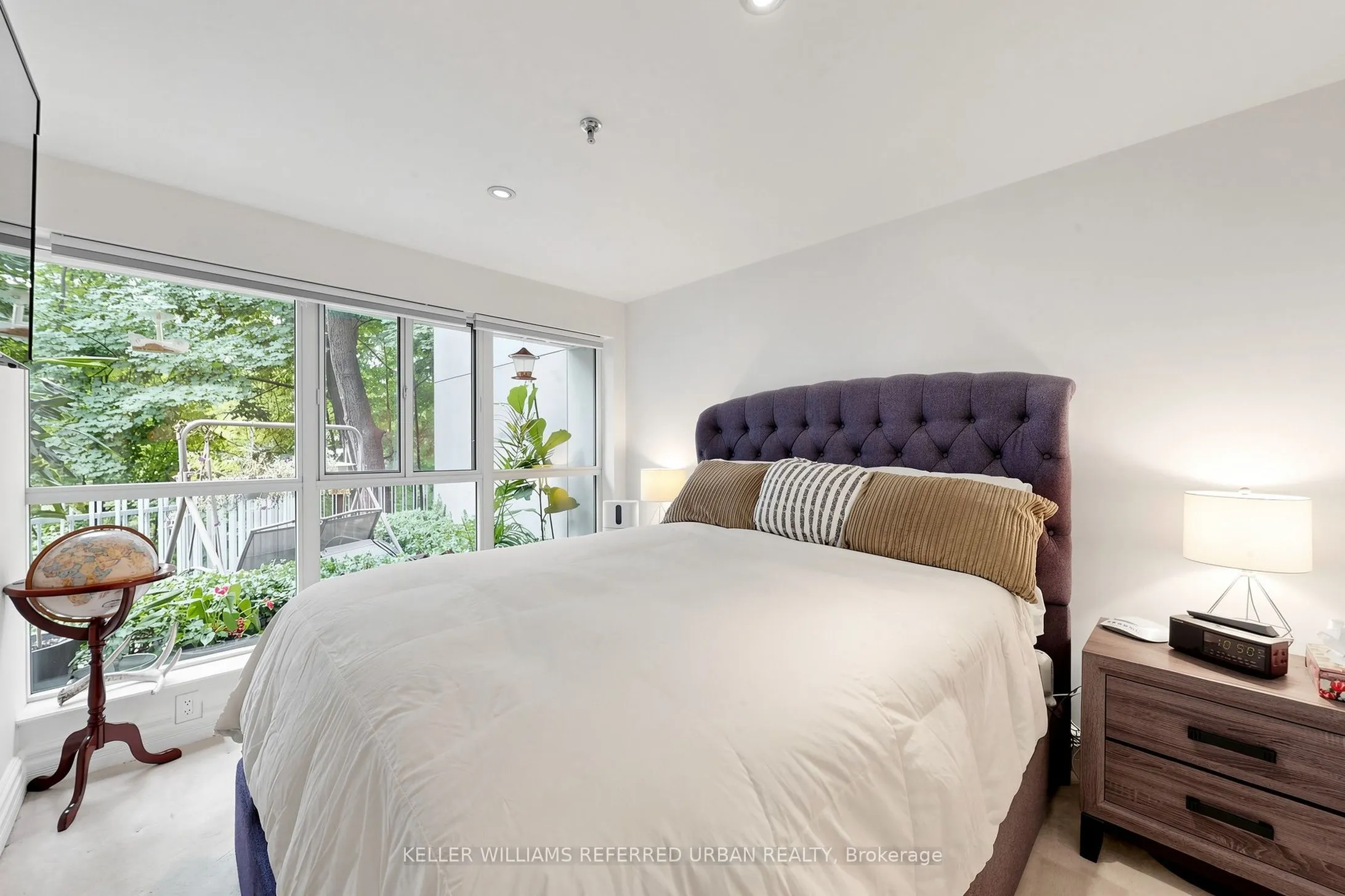 1 Watergarden Way #5