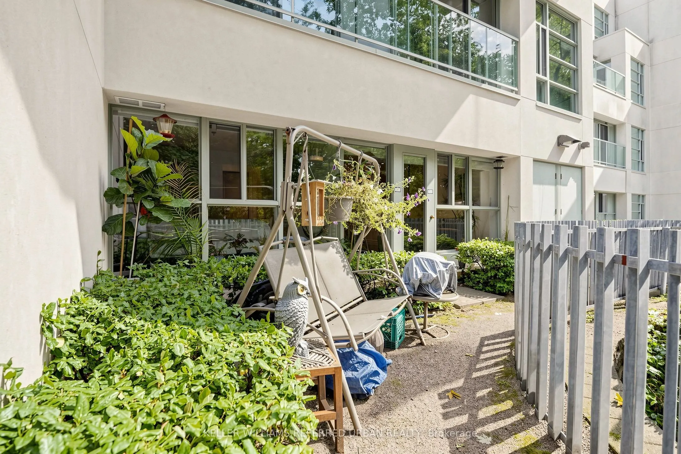 1 Watergarden Way #5