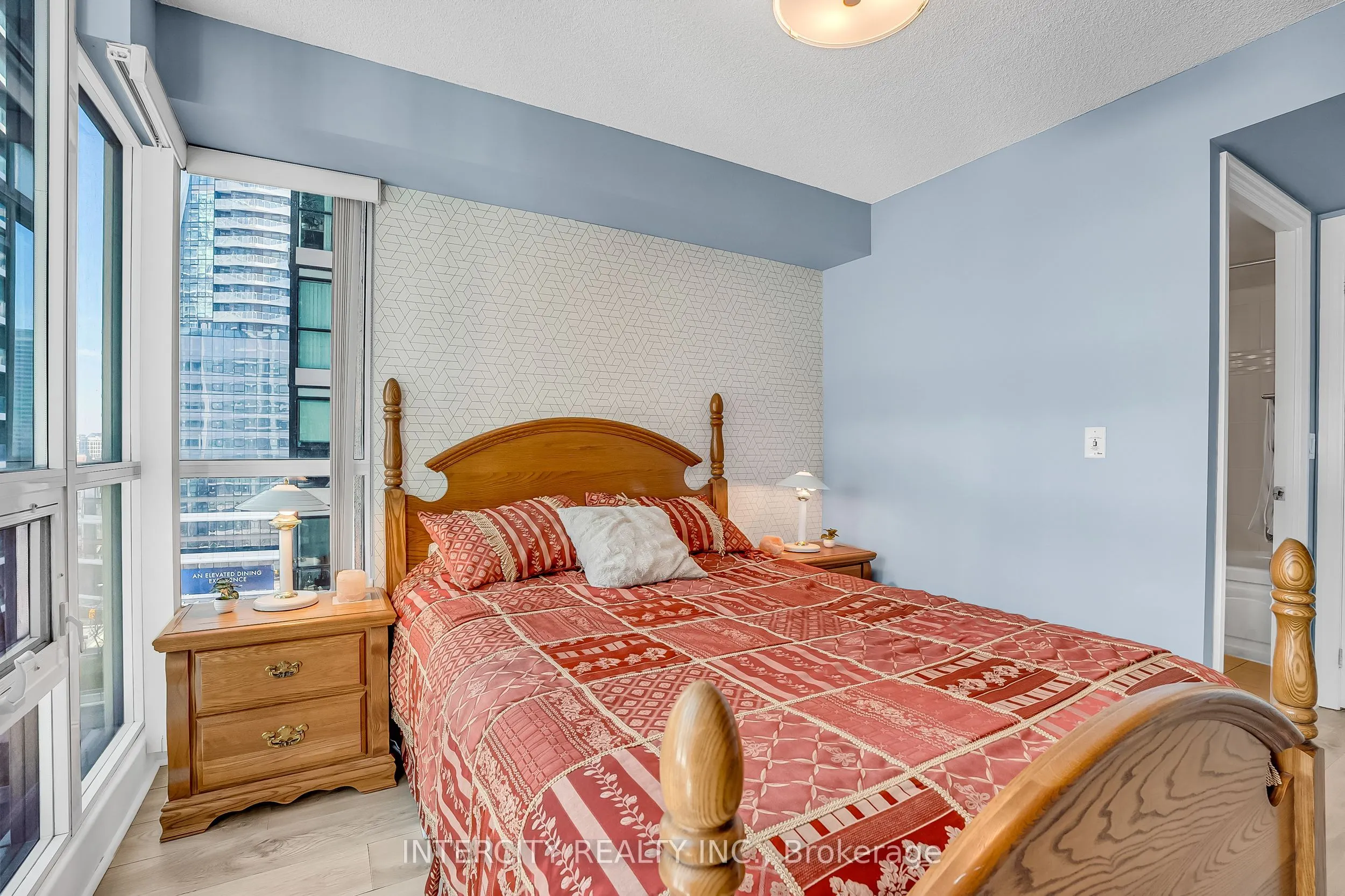 12 Yonge Street #1010