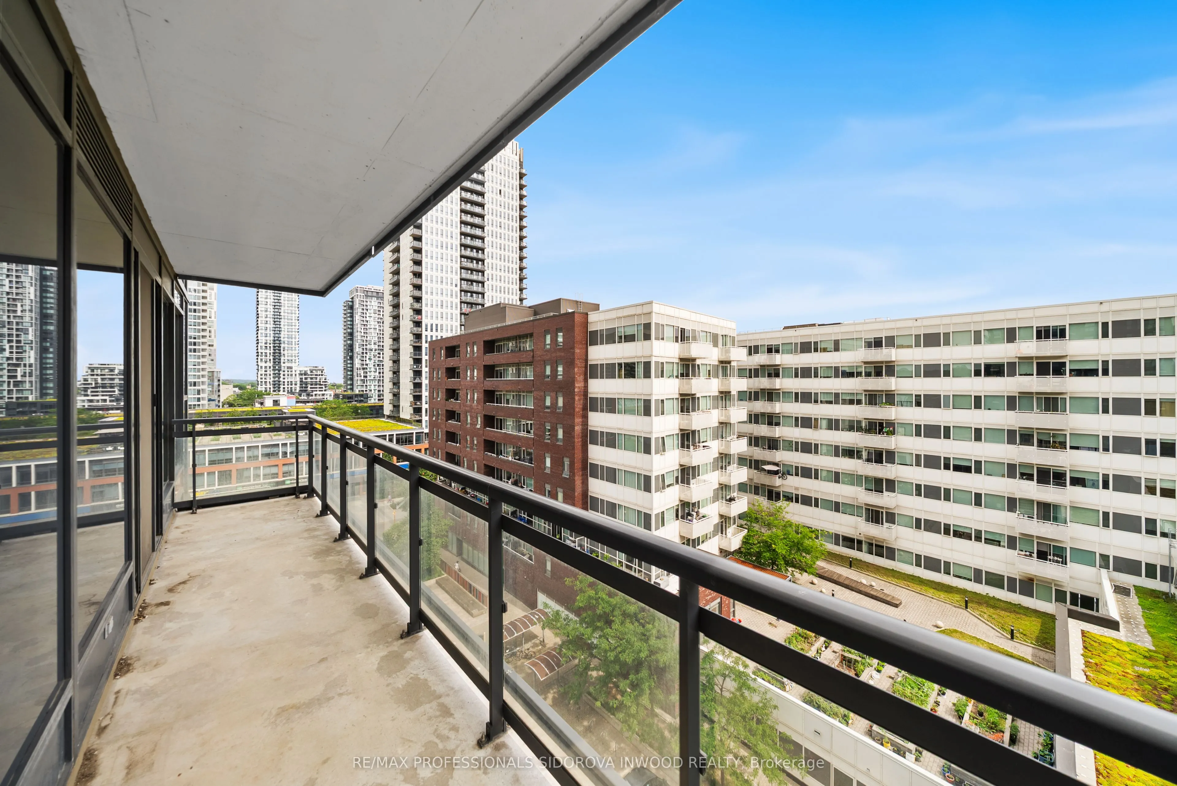 225 Sackville Street #703
