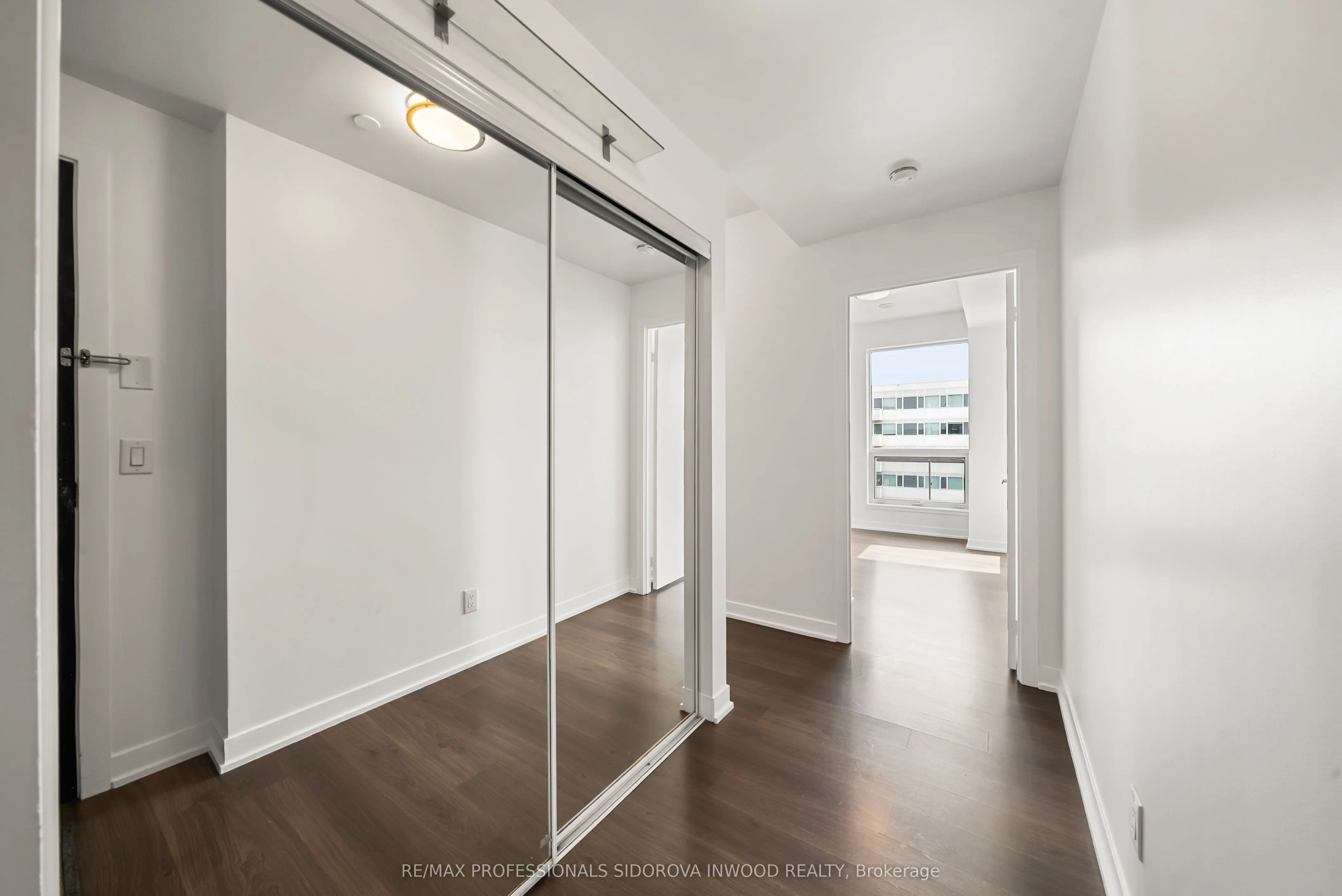225 Sackville Street #703
