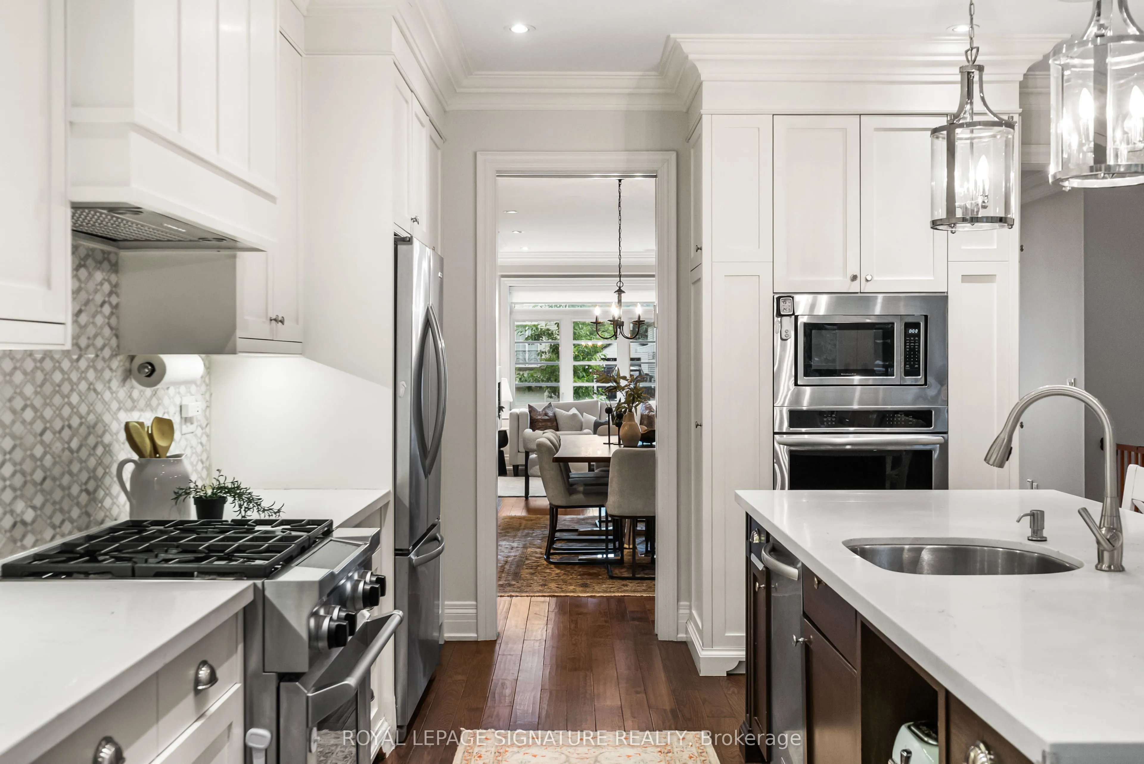 39 Regina Avenue