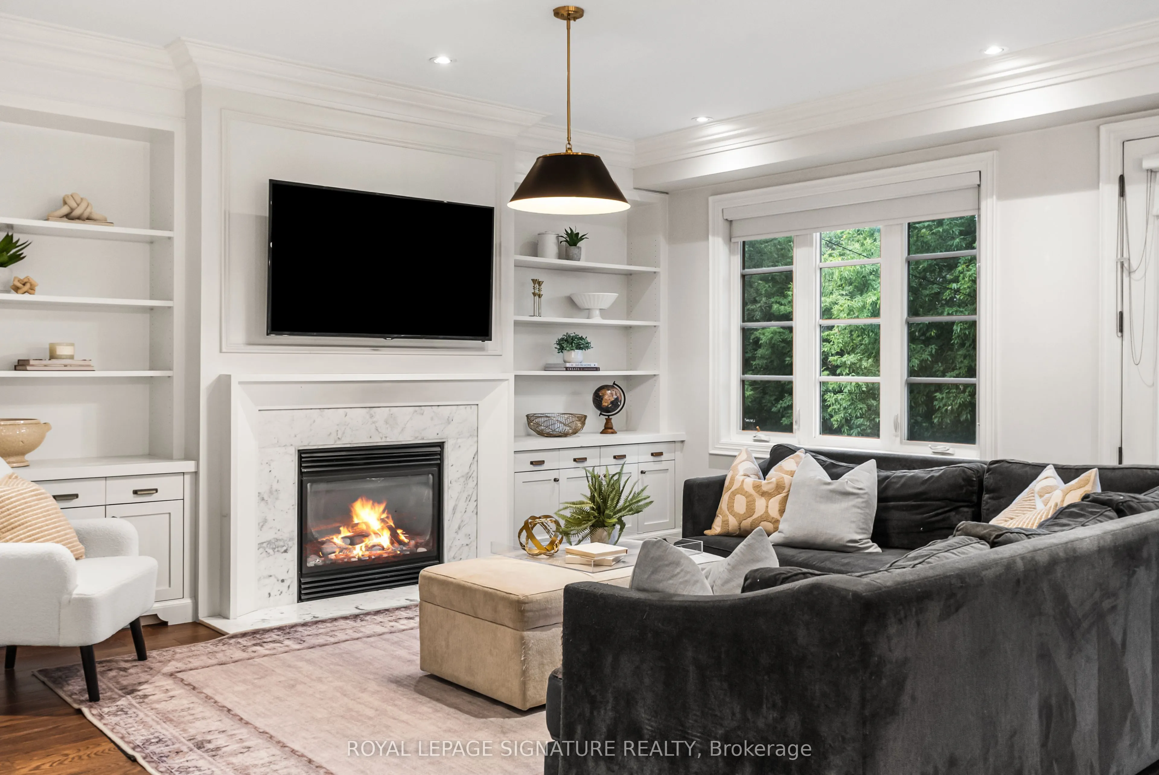 39 Regina Avenue