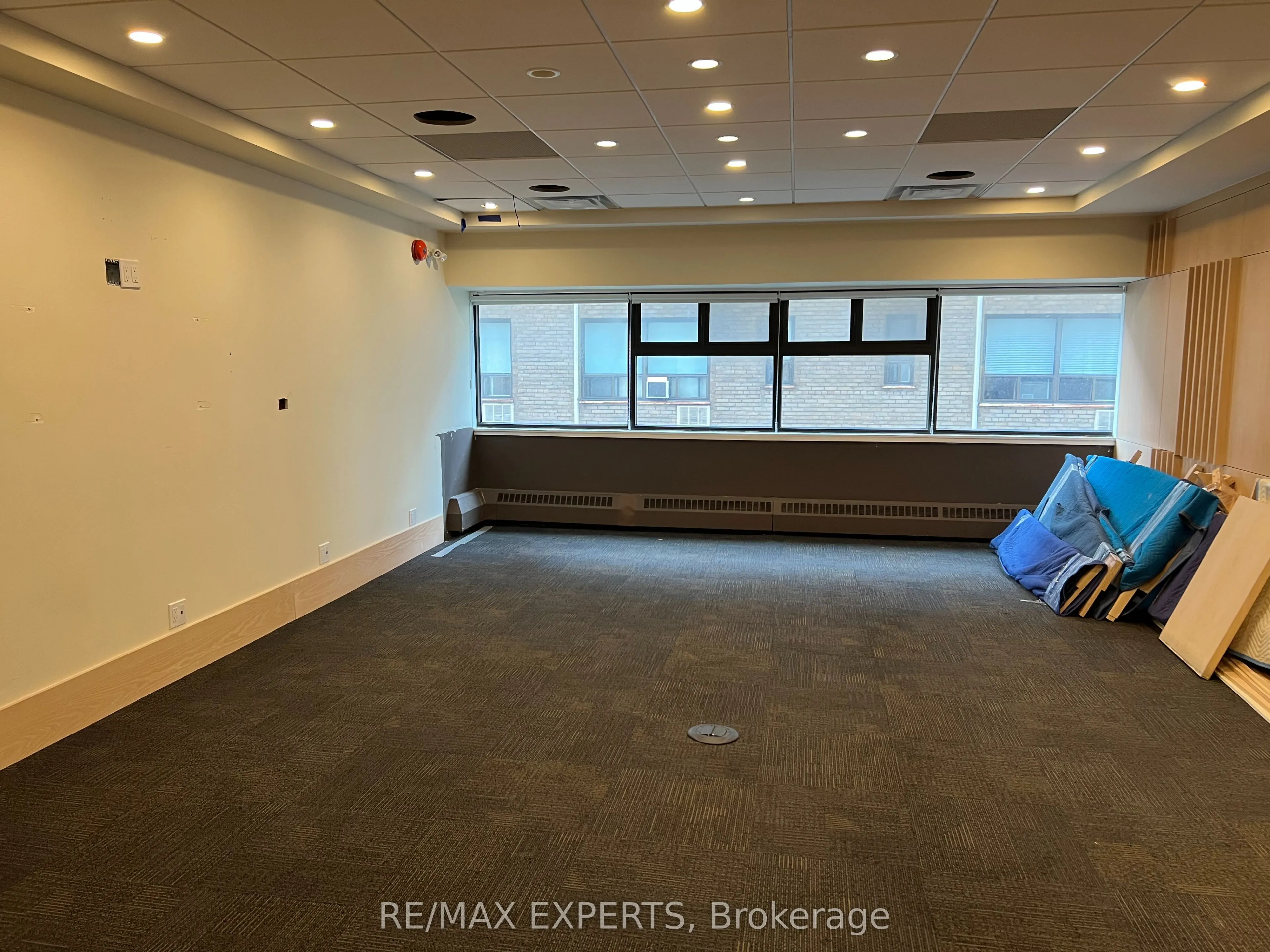 720 Spadina Avenue #410