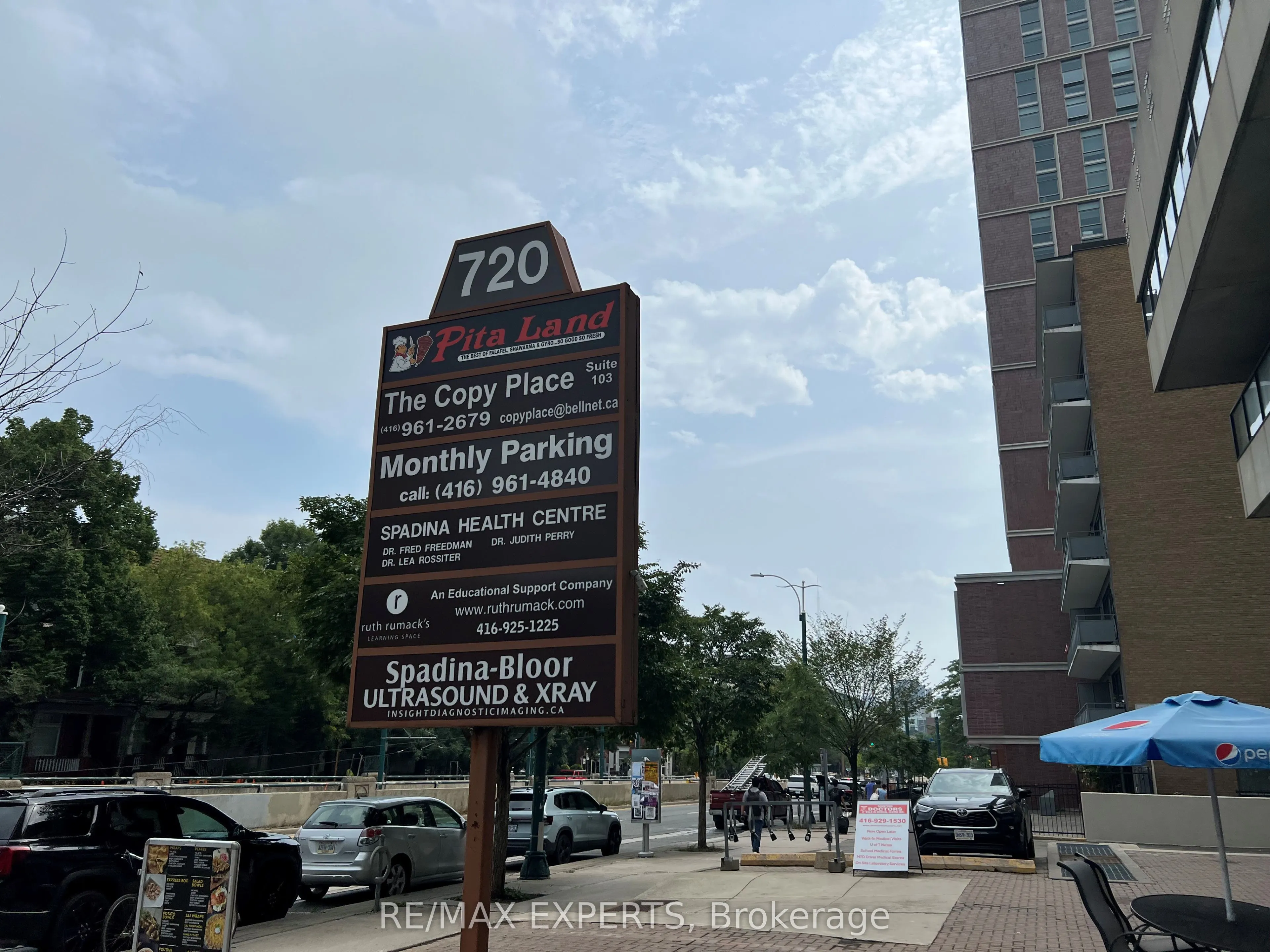 720 Spadina Avenue #410