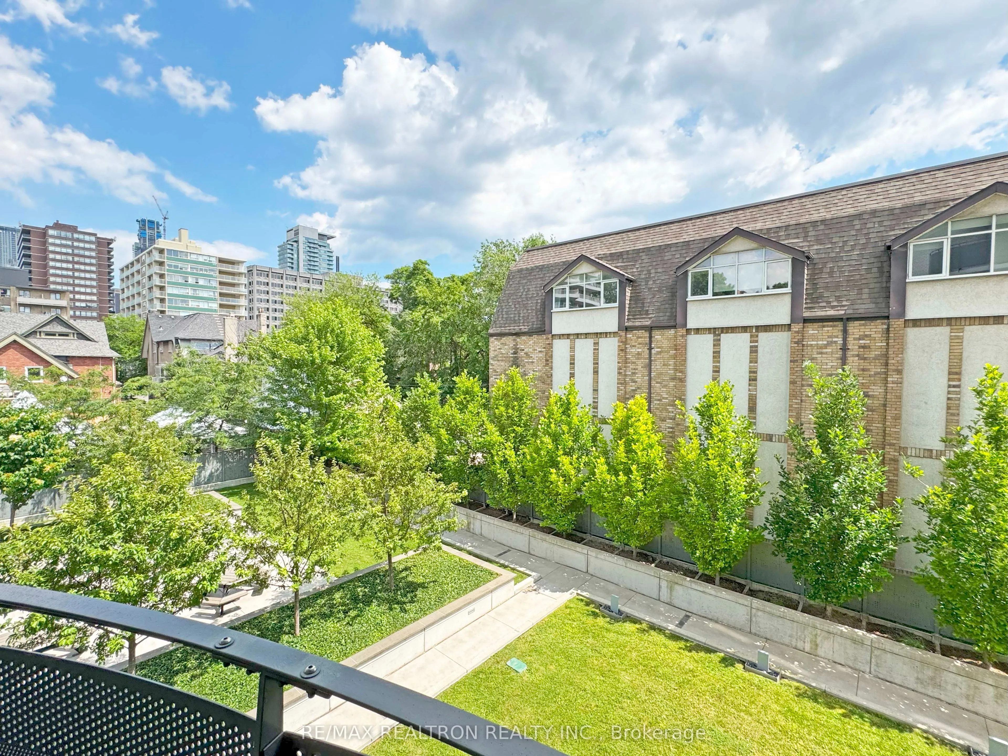485 Huron Street #206