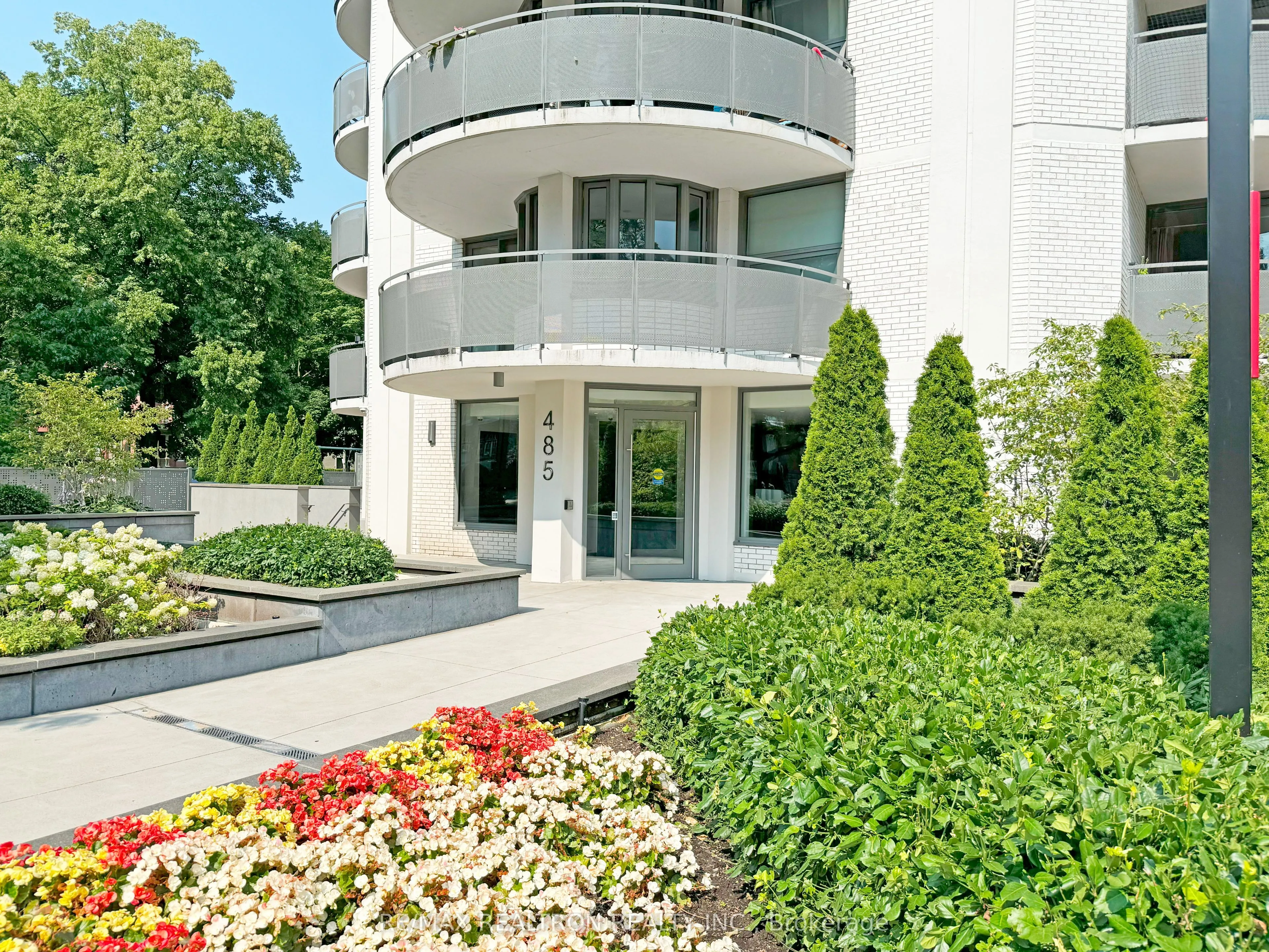 485 Huron Street #206