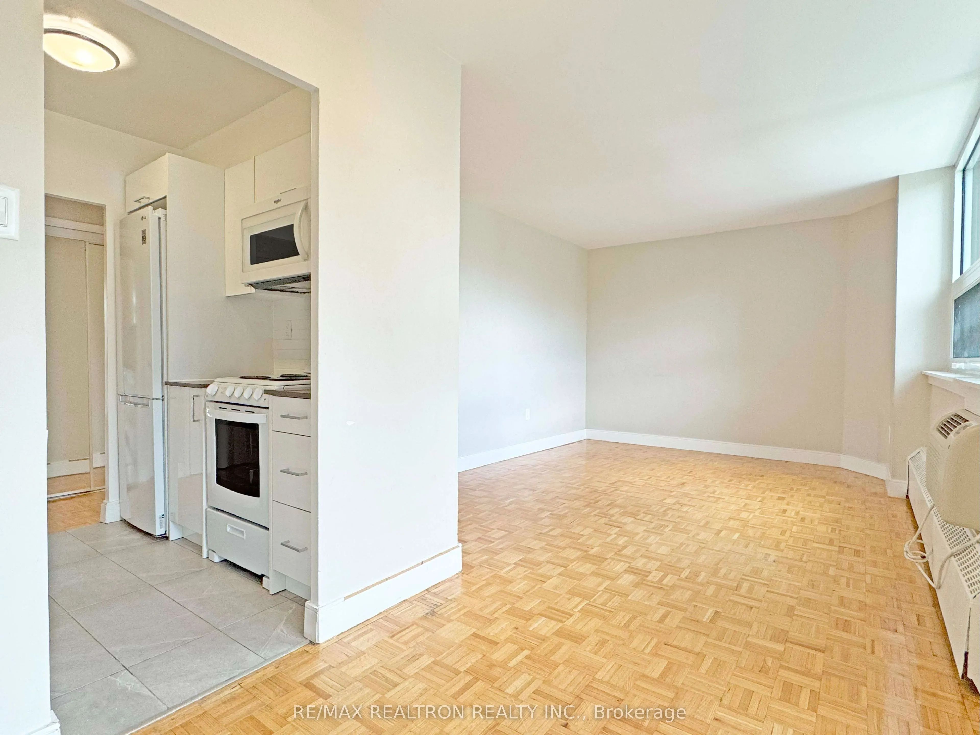 485 Huron Street #206