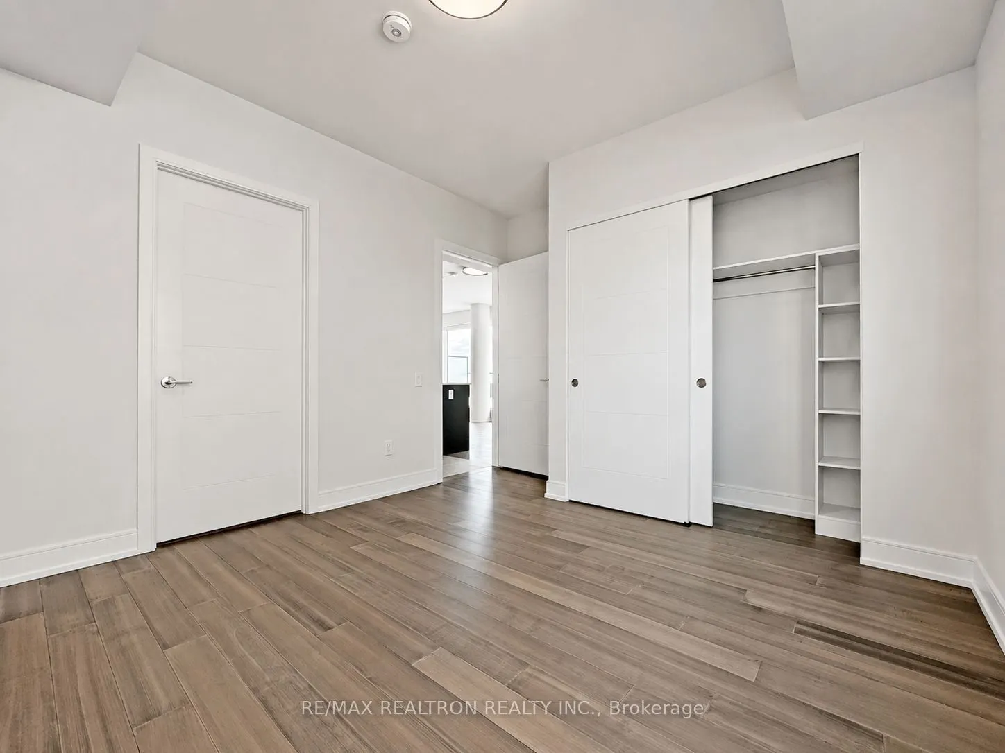 664 Spadina Avenue #1001