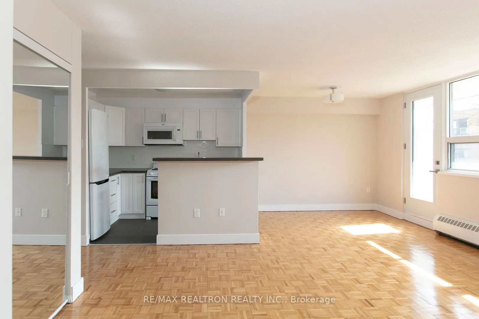 1500 Bathurst Street #907