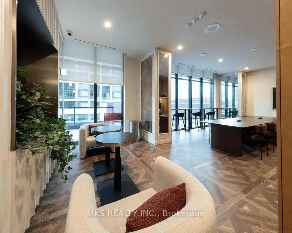 180 Front Street E #PH10