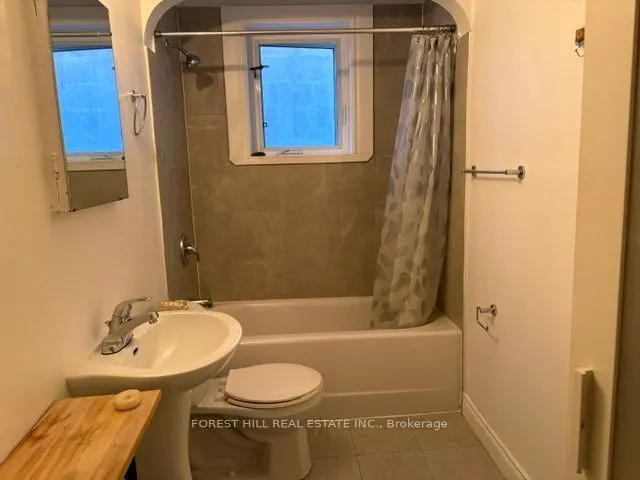 398 Spadina Road #2