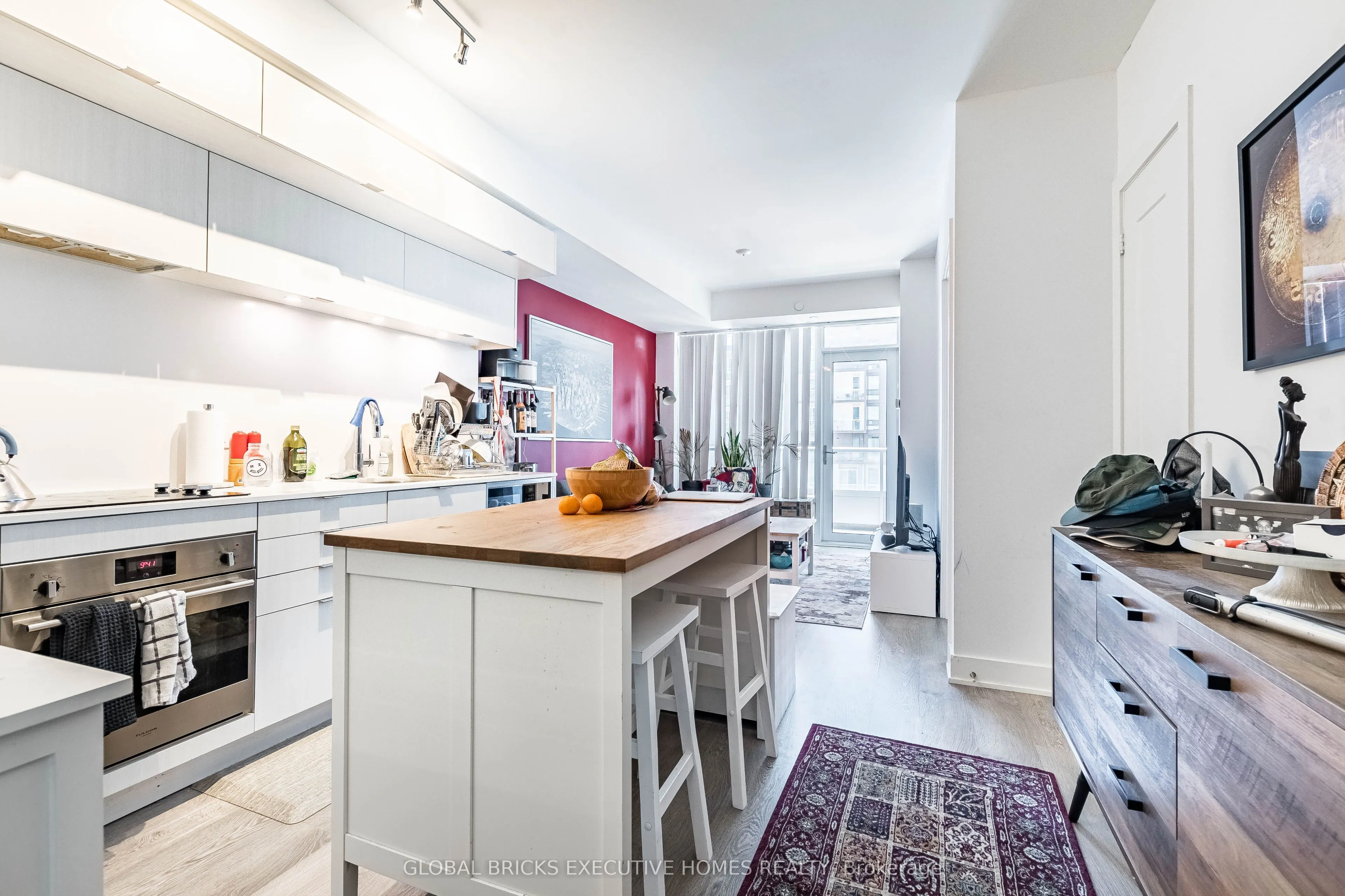 38 Cameron Street #602