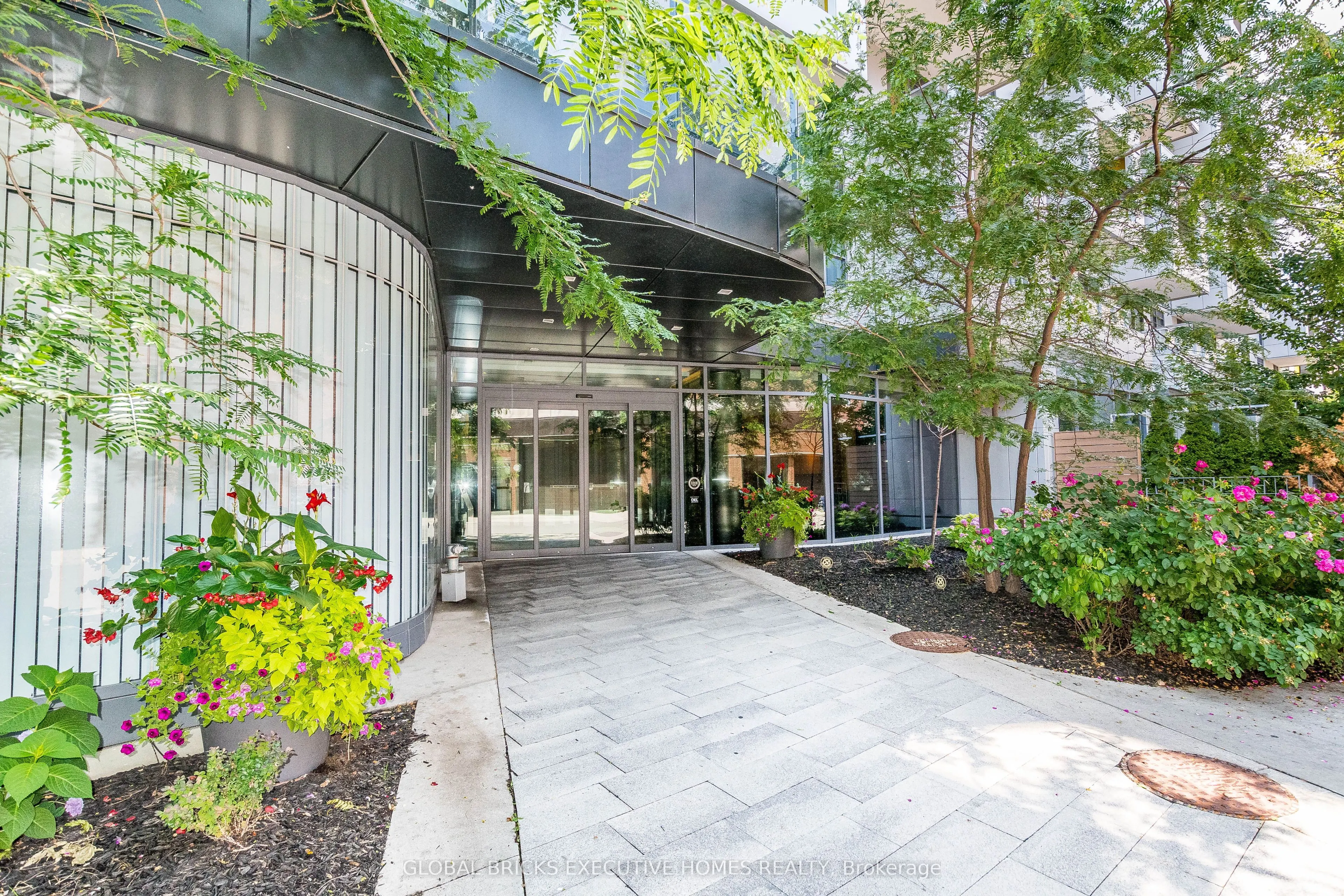 38 Cameron Street #602