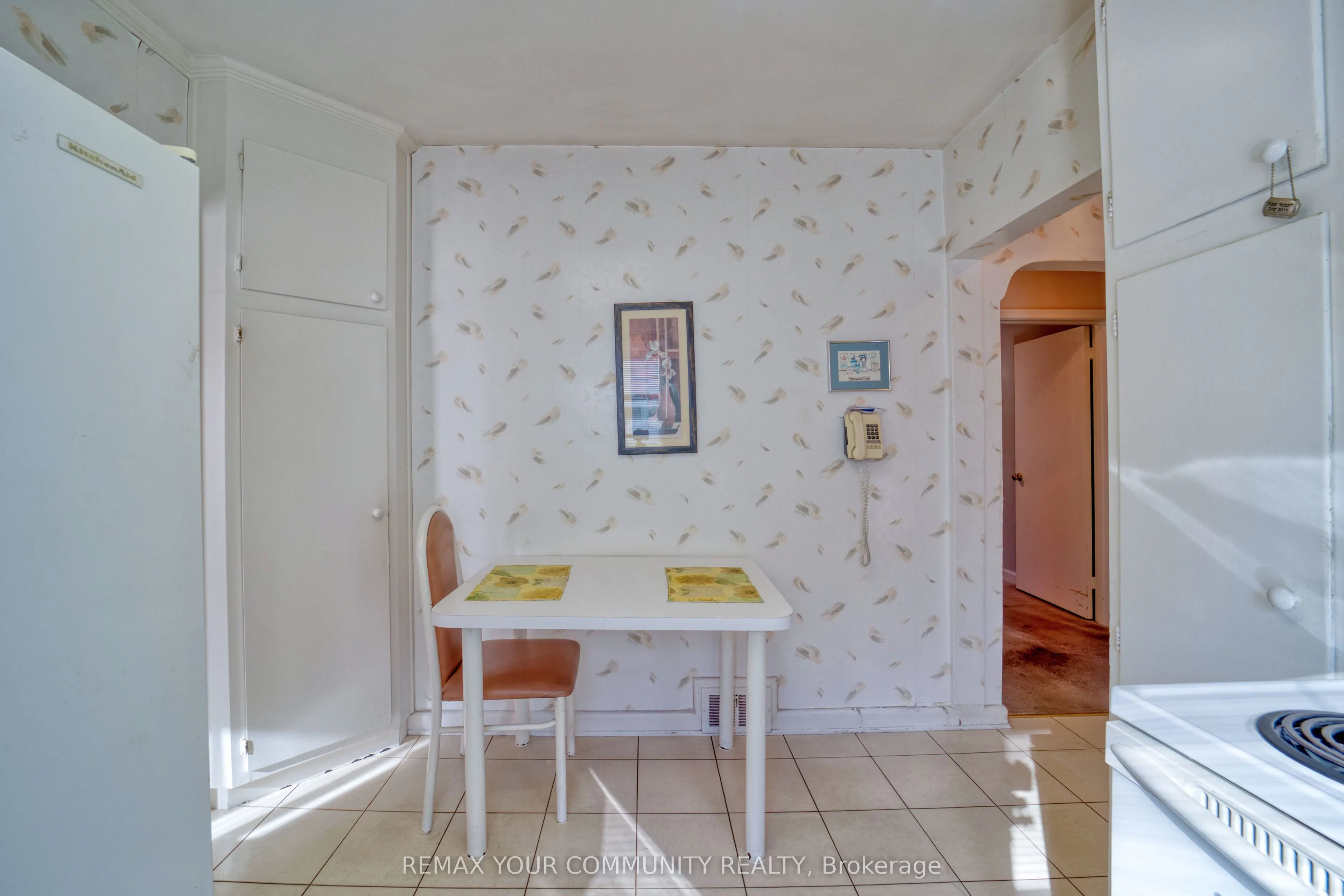 48 Alexis Boulevard