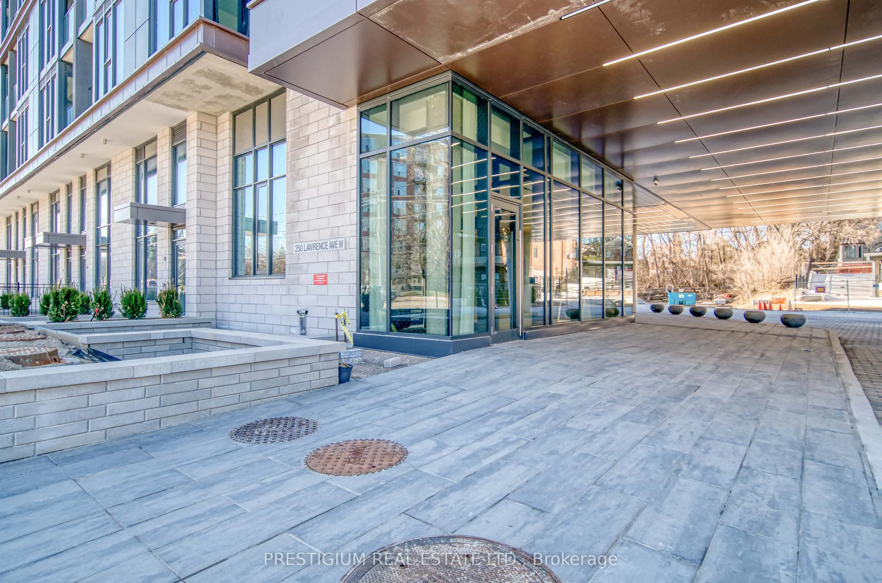250 Lawrence Avenue W #213