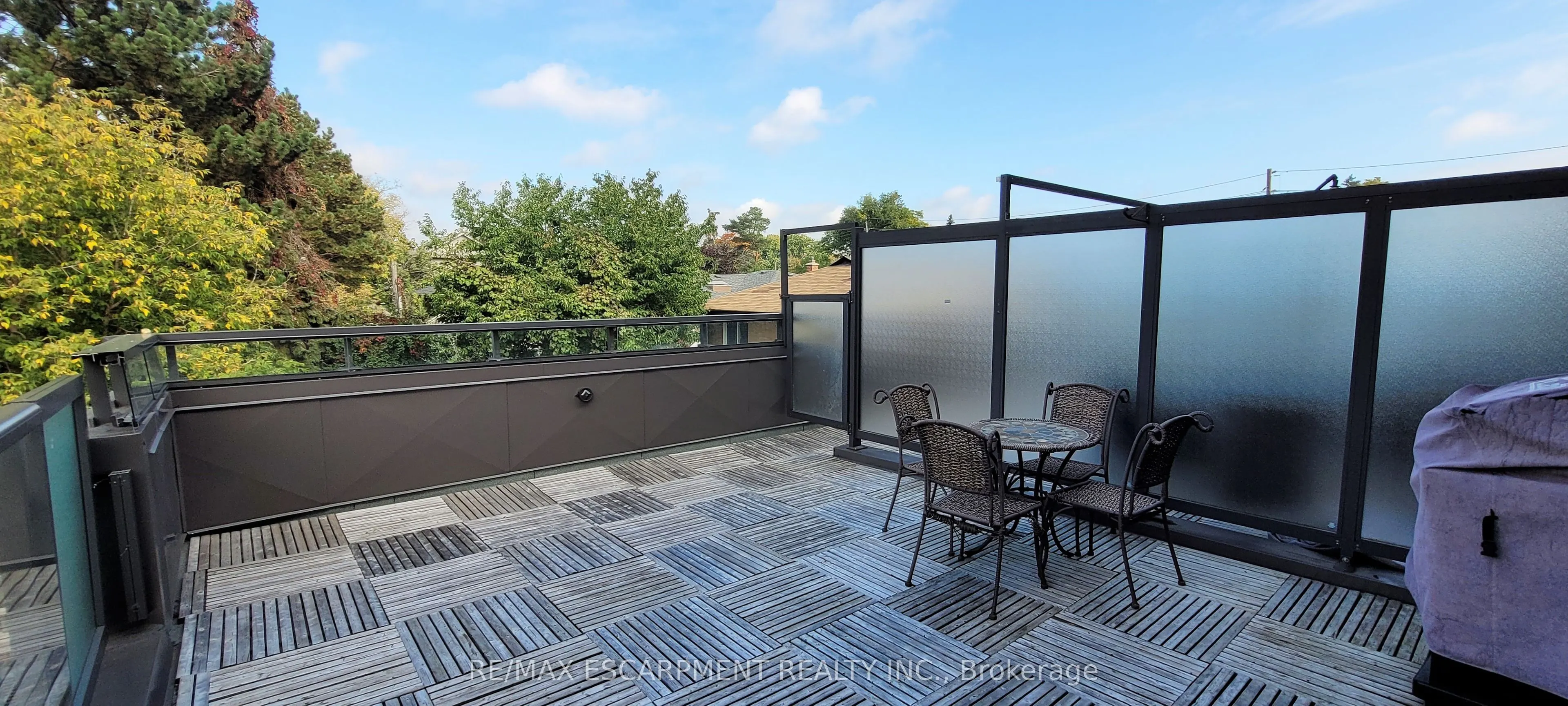 736 Sheppard Avenue W #204