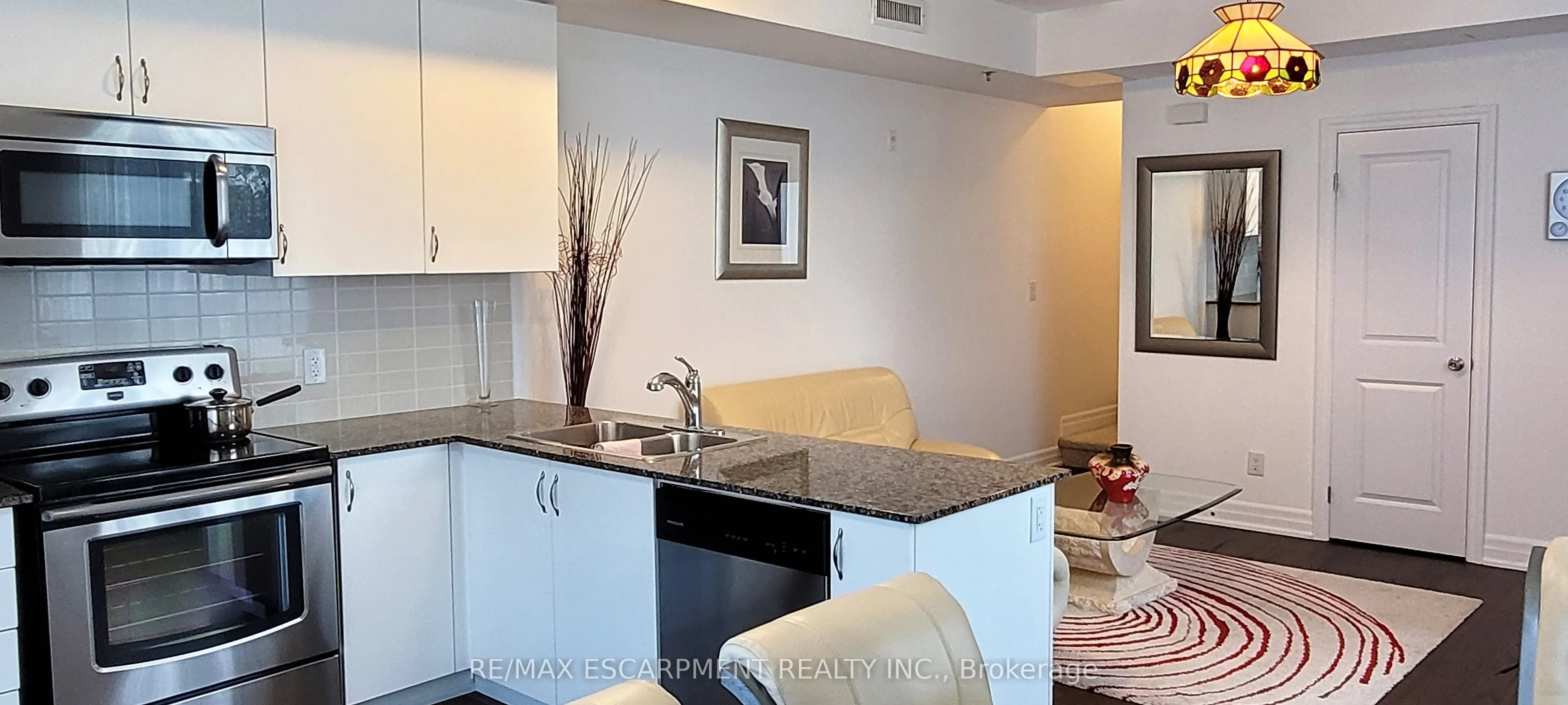 736 Sheppard Avenue W #204