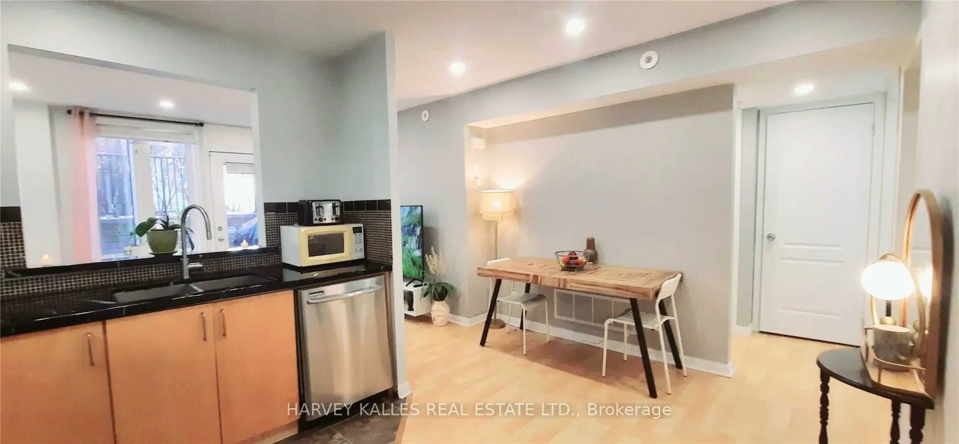 28 Douro Street #220