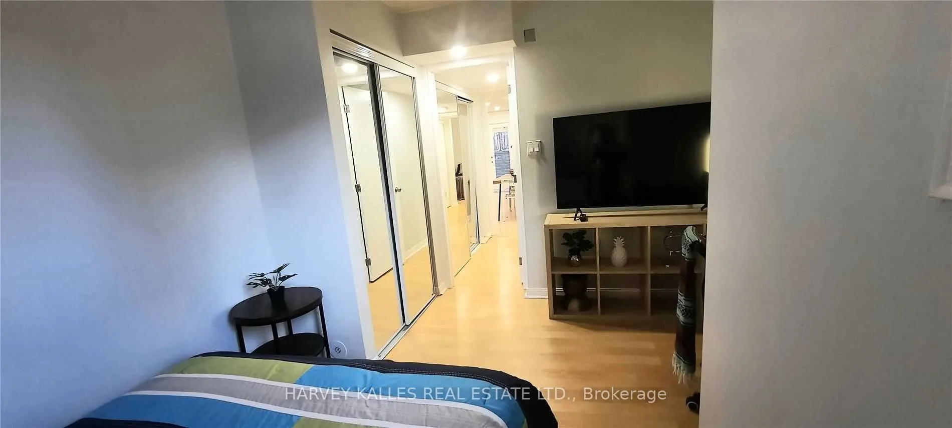 28 Douro Street #220