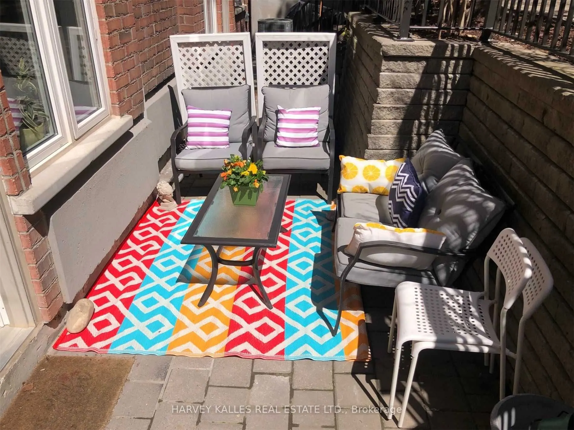 28 Douro Street #220