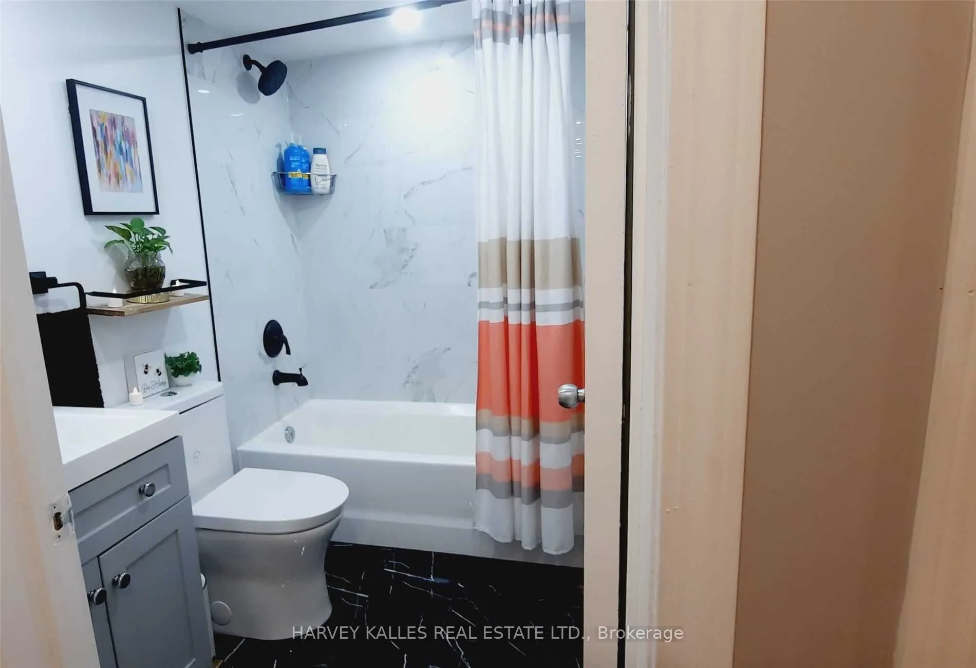 28 Douro Street #220