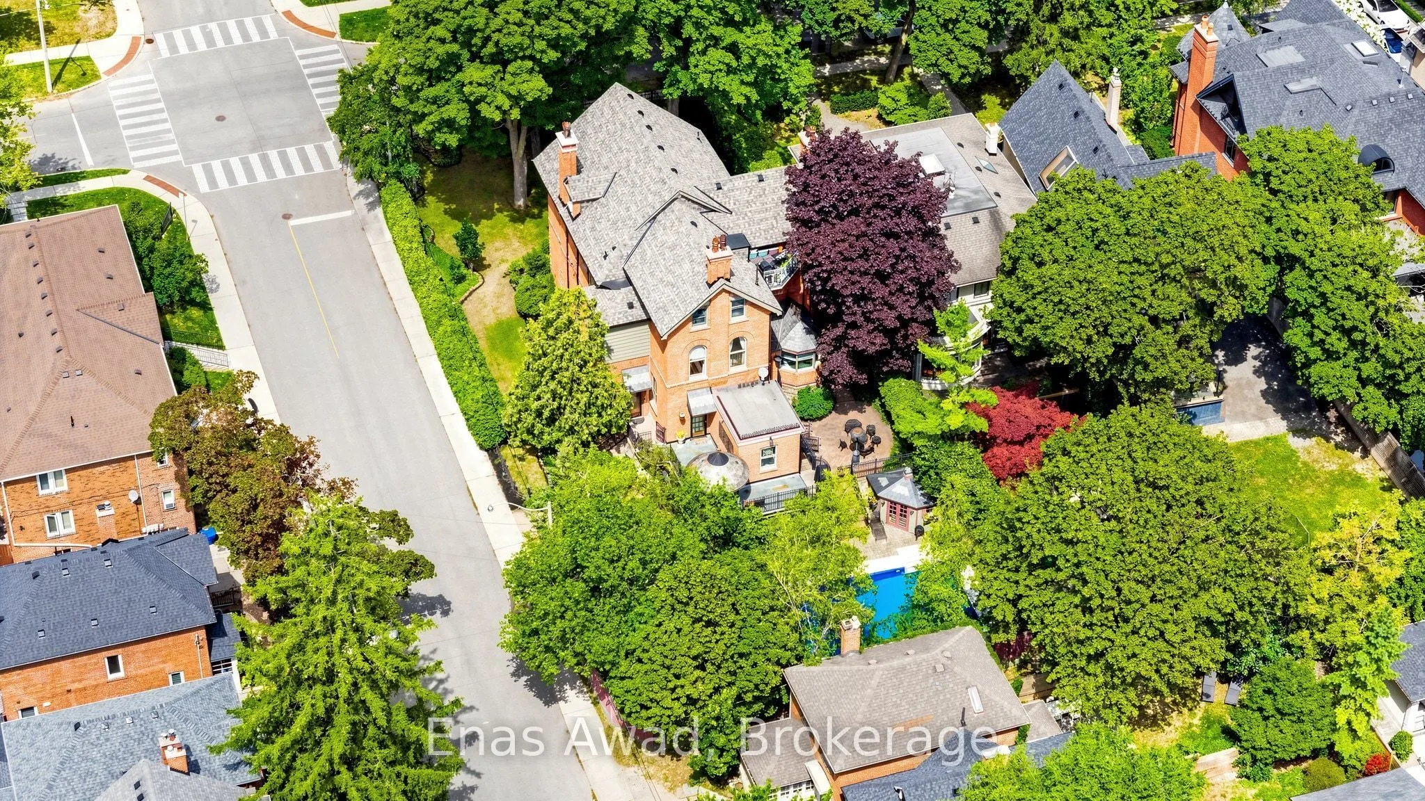 97 Glengrove Avenue W