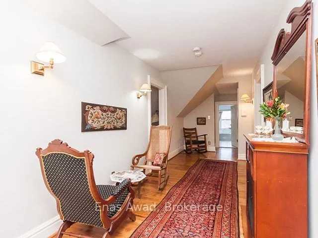97 Glengrove Avenue W