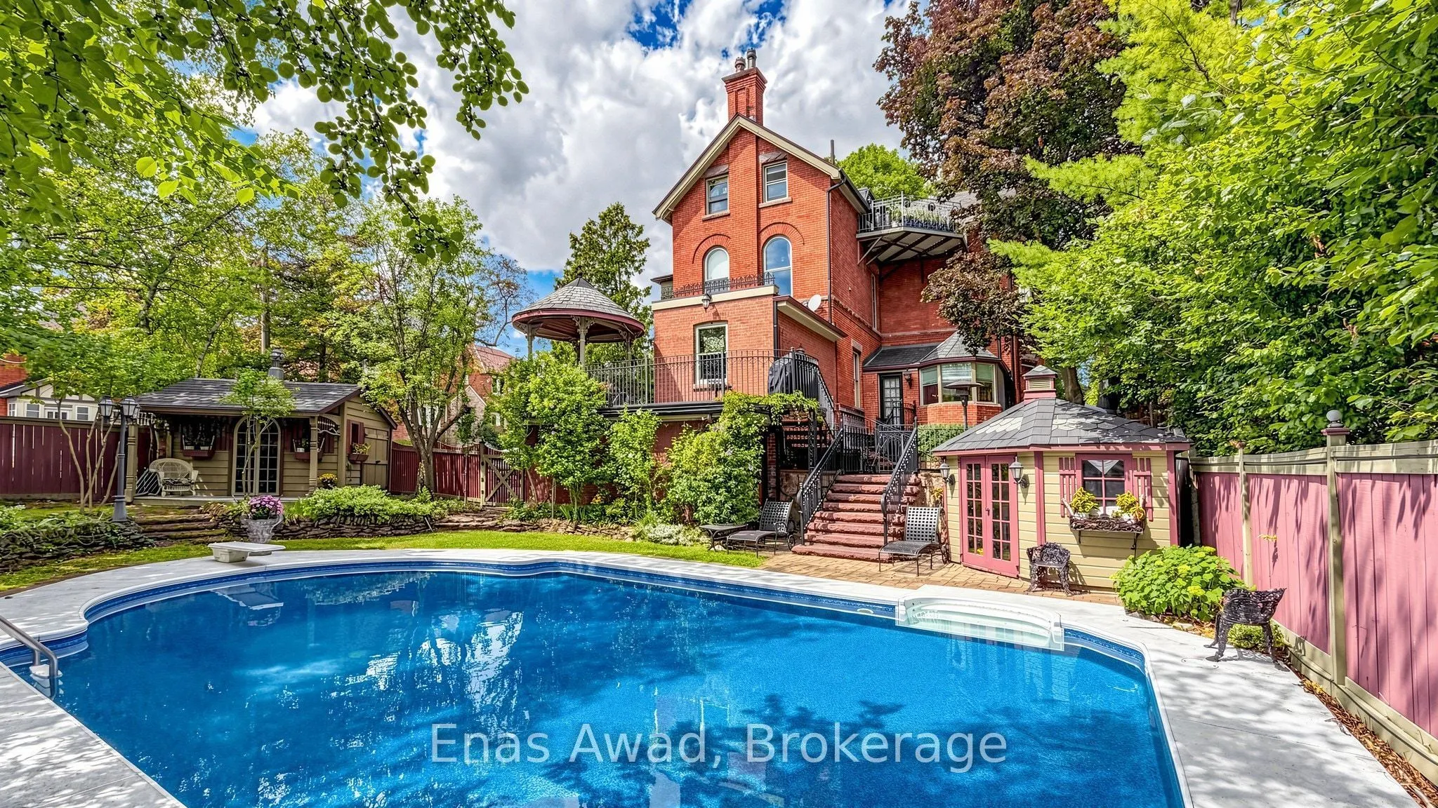 97 Glengrove Avenue W