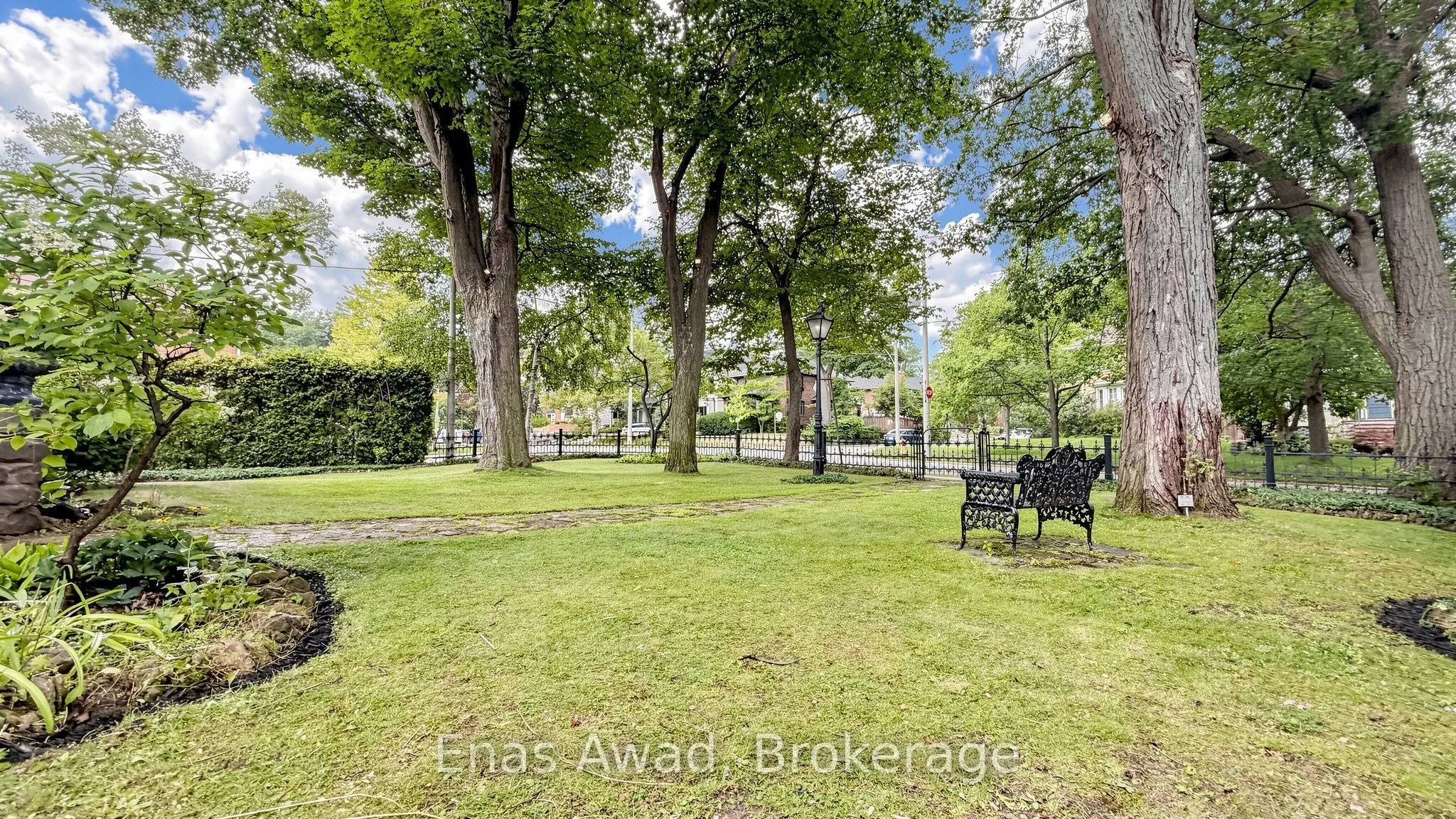 97 Glengrove Avenue W