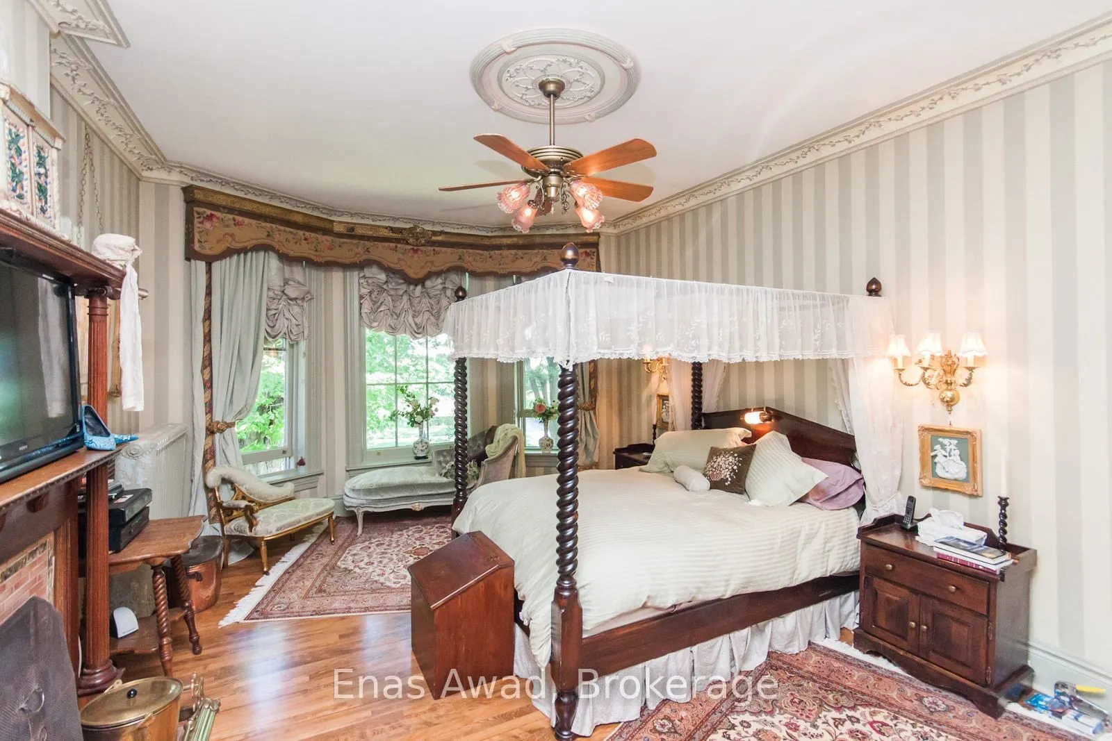 97 Glengrove Avenue W