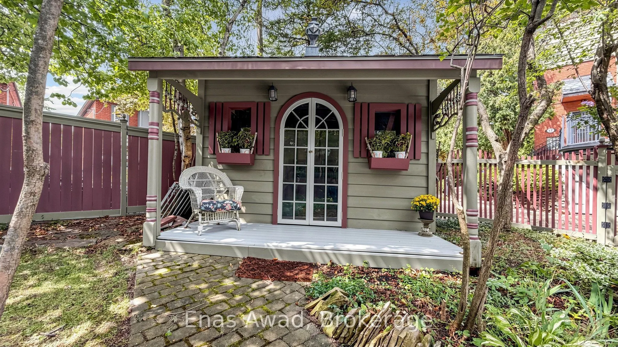 97 Glengrove Avenue W