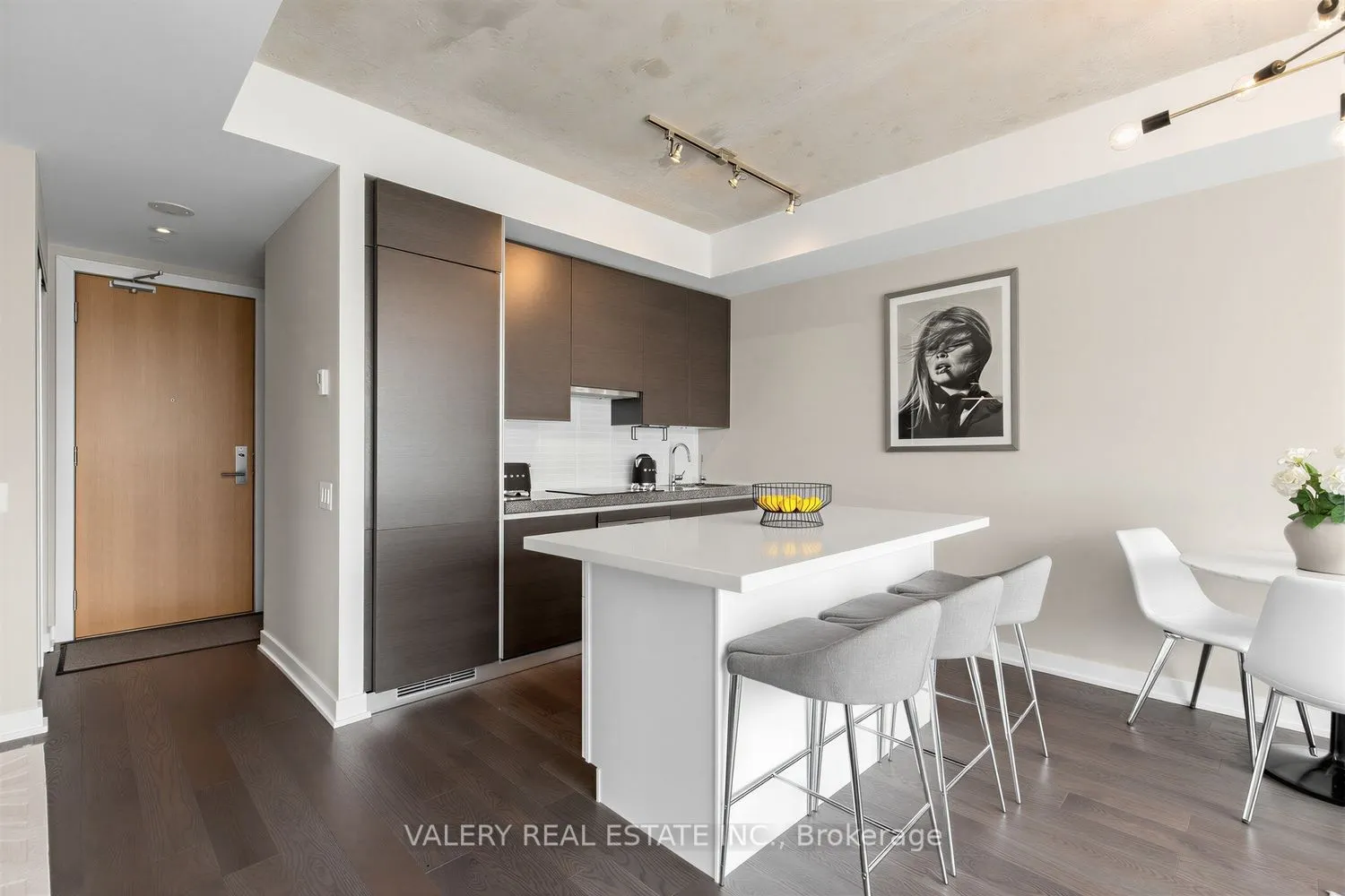 629 King Street W #1022
