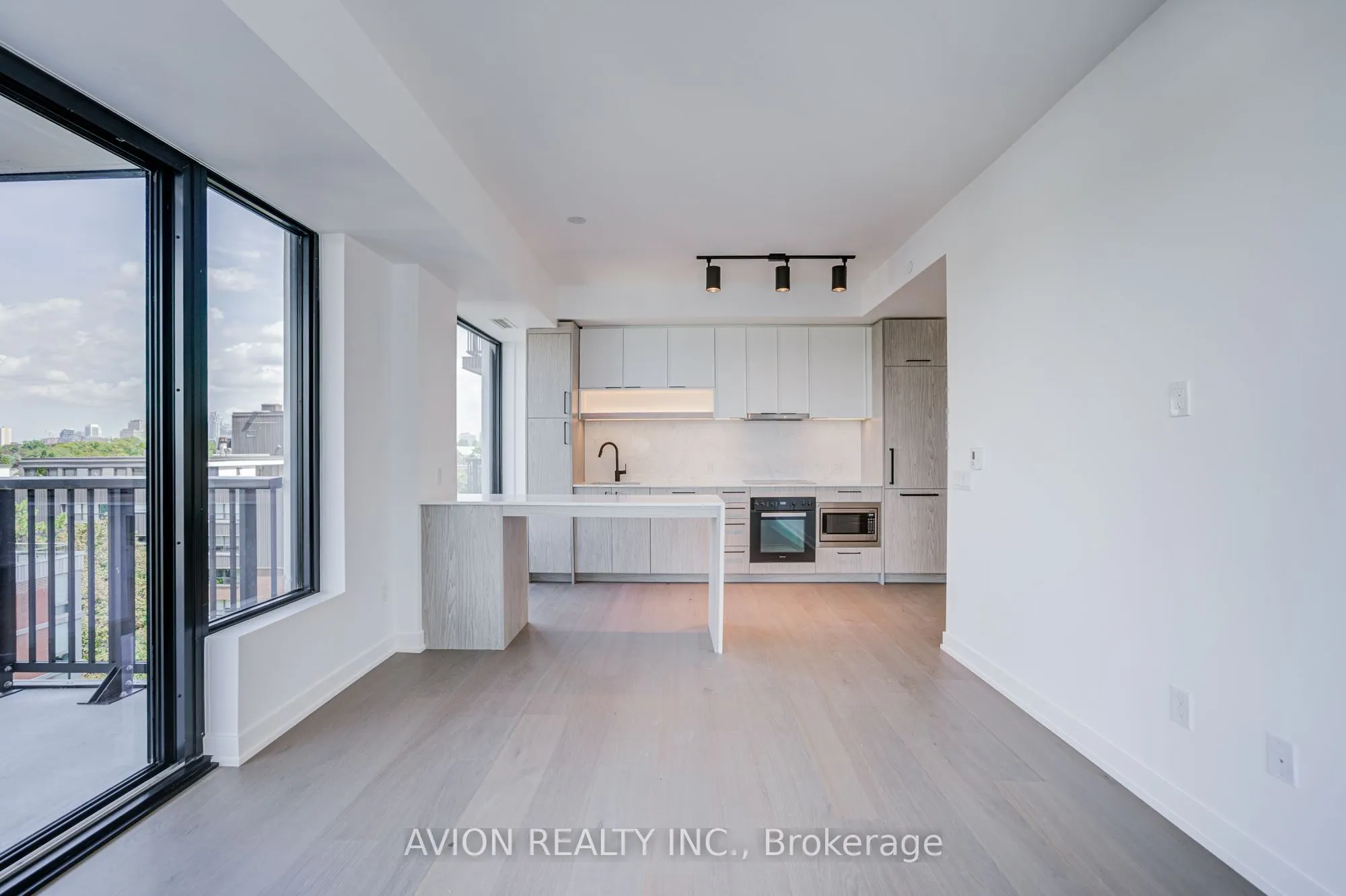 89 MontClair Avenue #1016