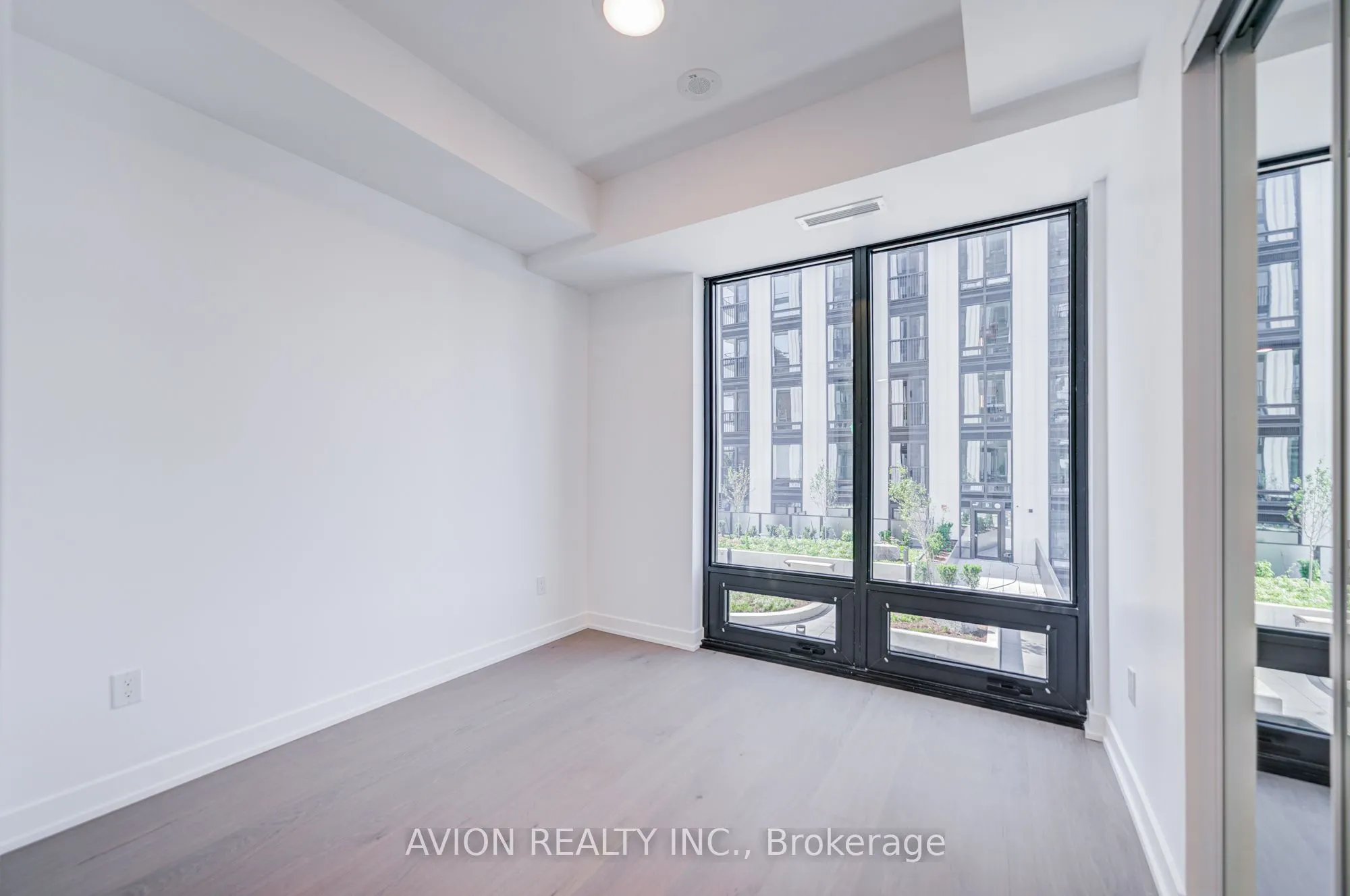 89 MontClair Avenue #1016