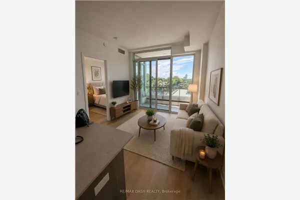 151 Avenue Road #501
