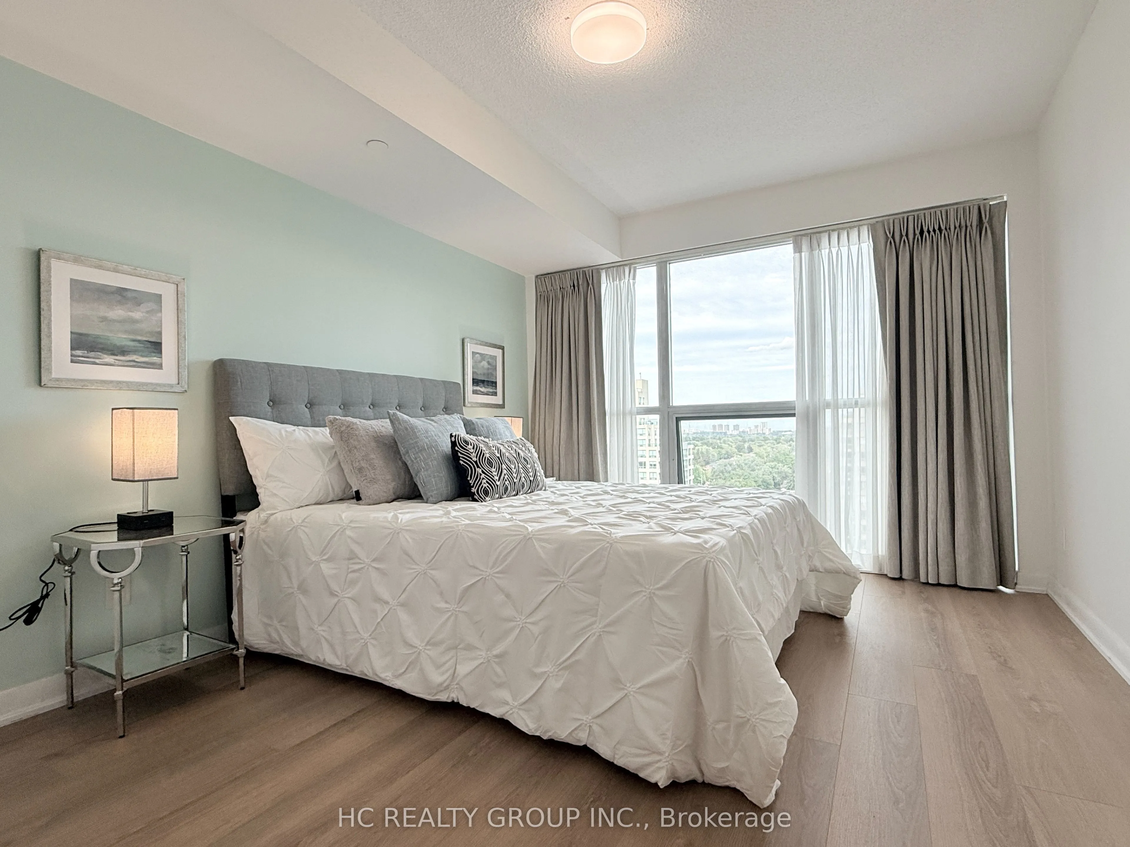 5168 Yonge Street #1712