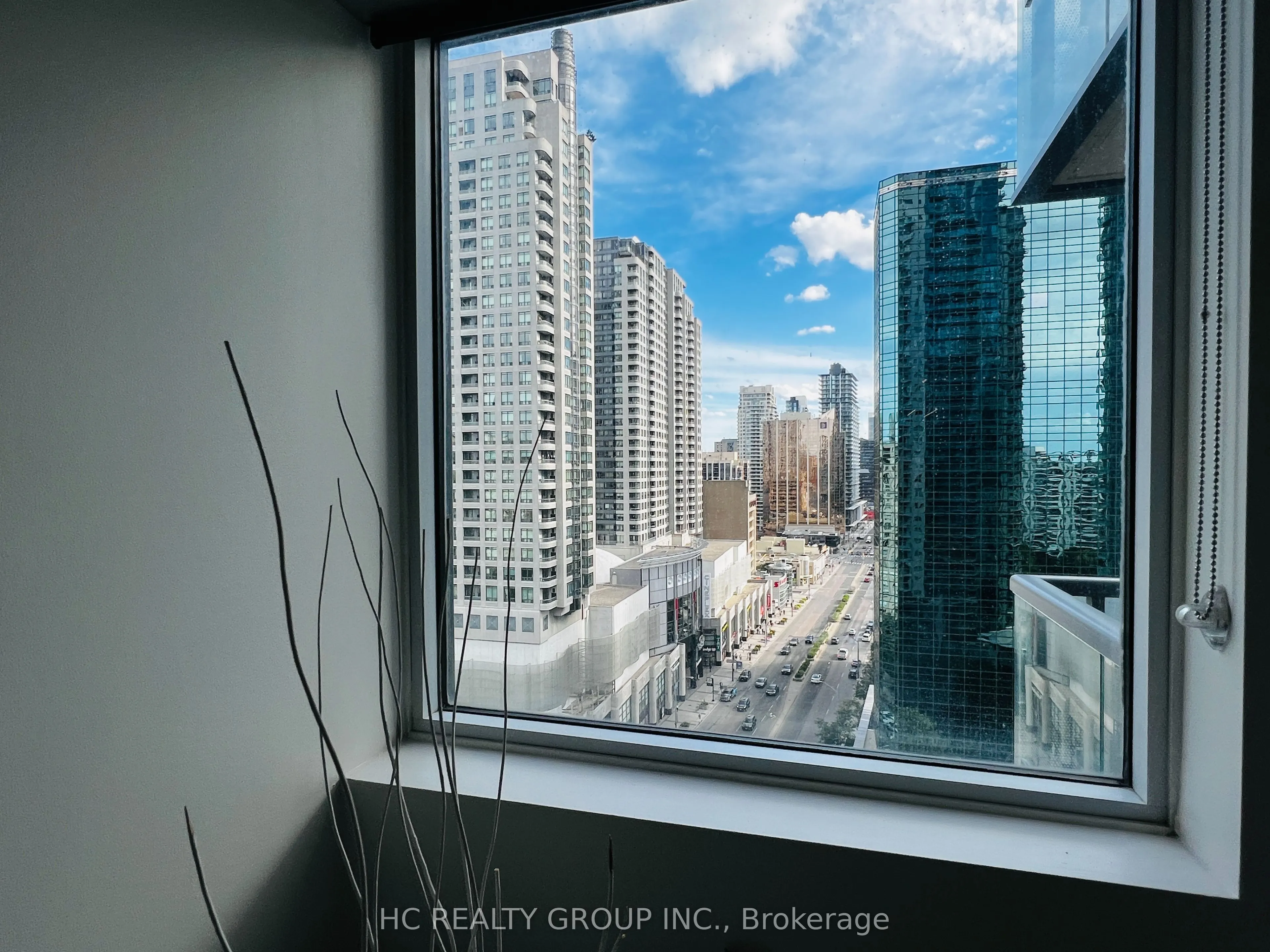 5168 Yonge Street #1712