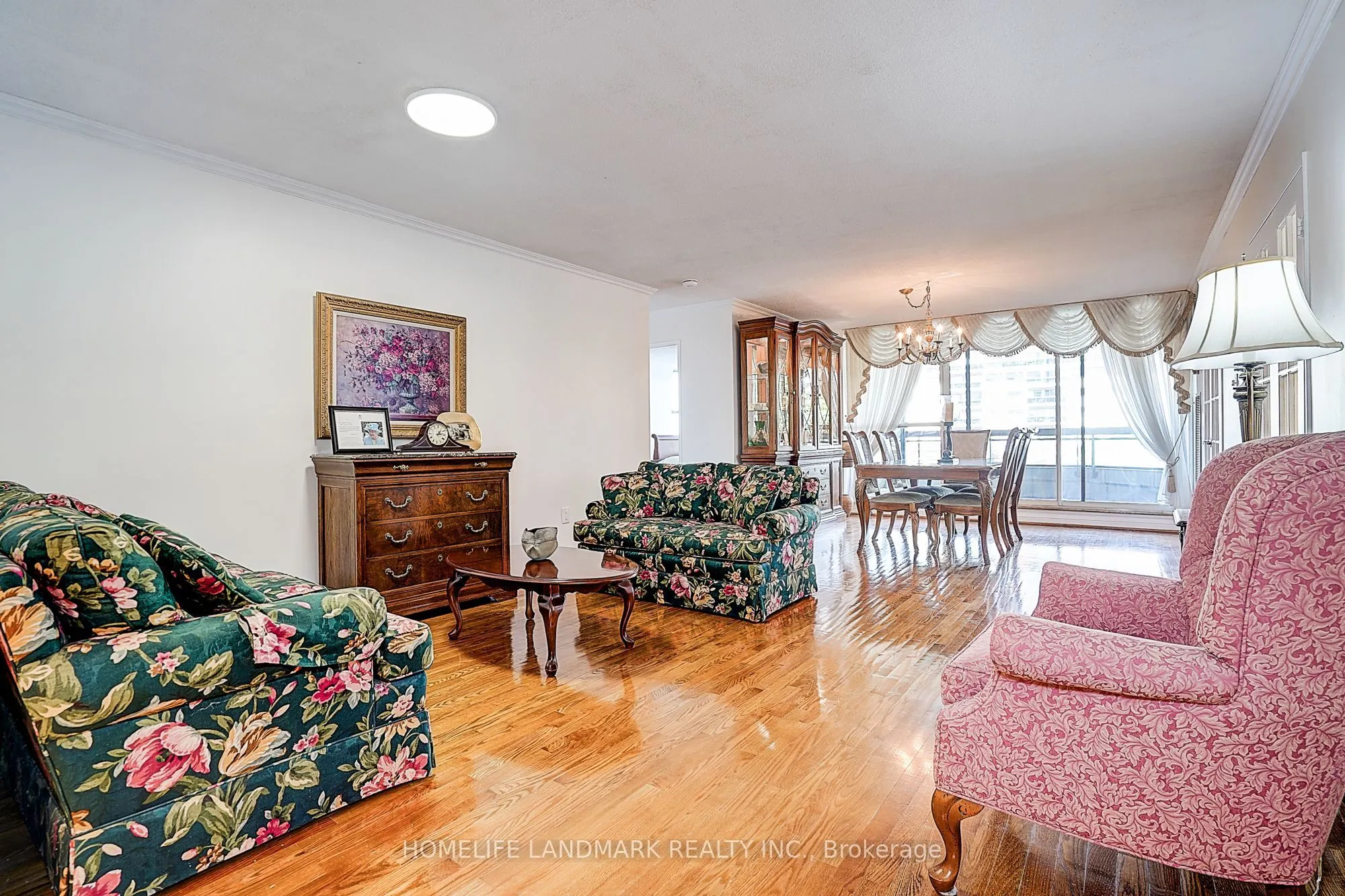 130 Carlton Street #503