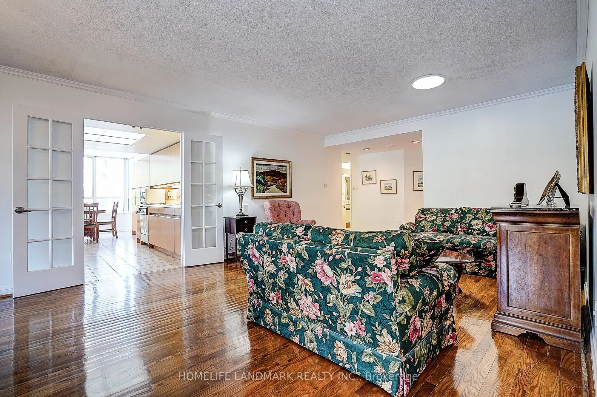 130 Carlton Street #503