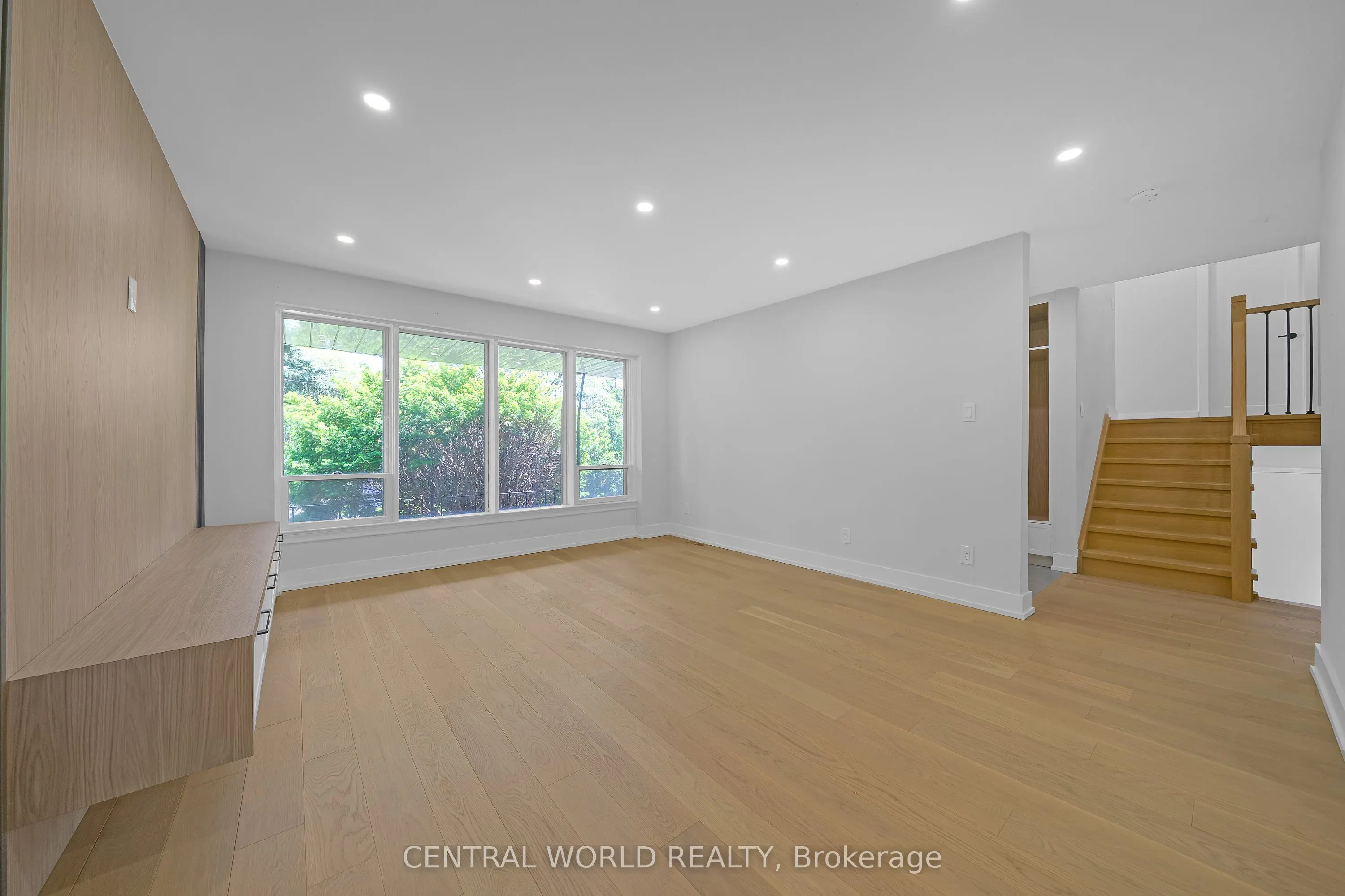 38 Denrock Drive