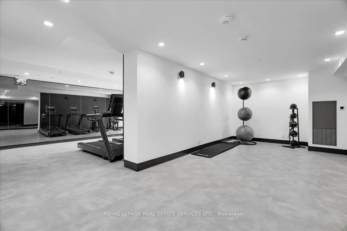 1 Hillsdale Avenue W #706