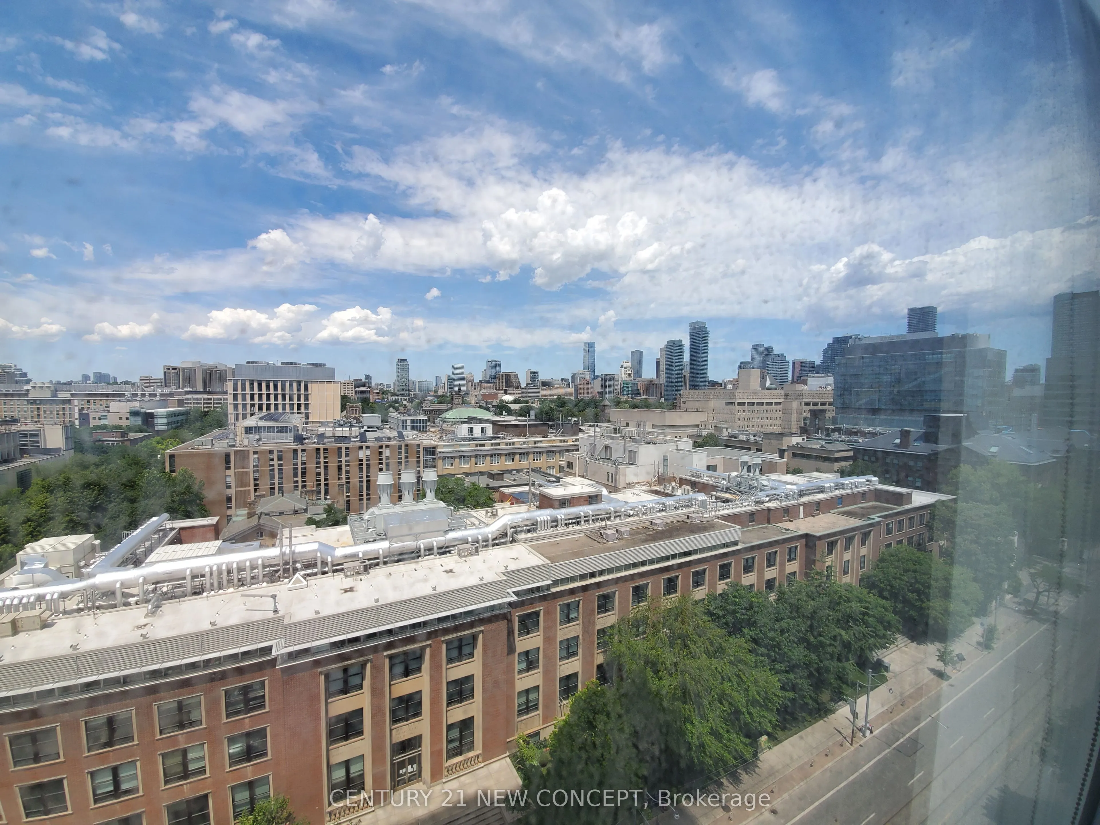 203 College Street #1105