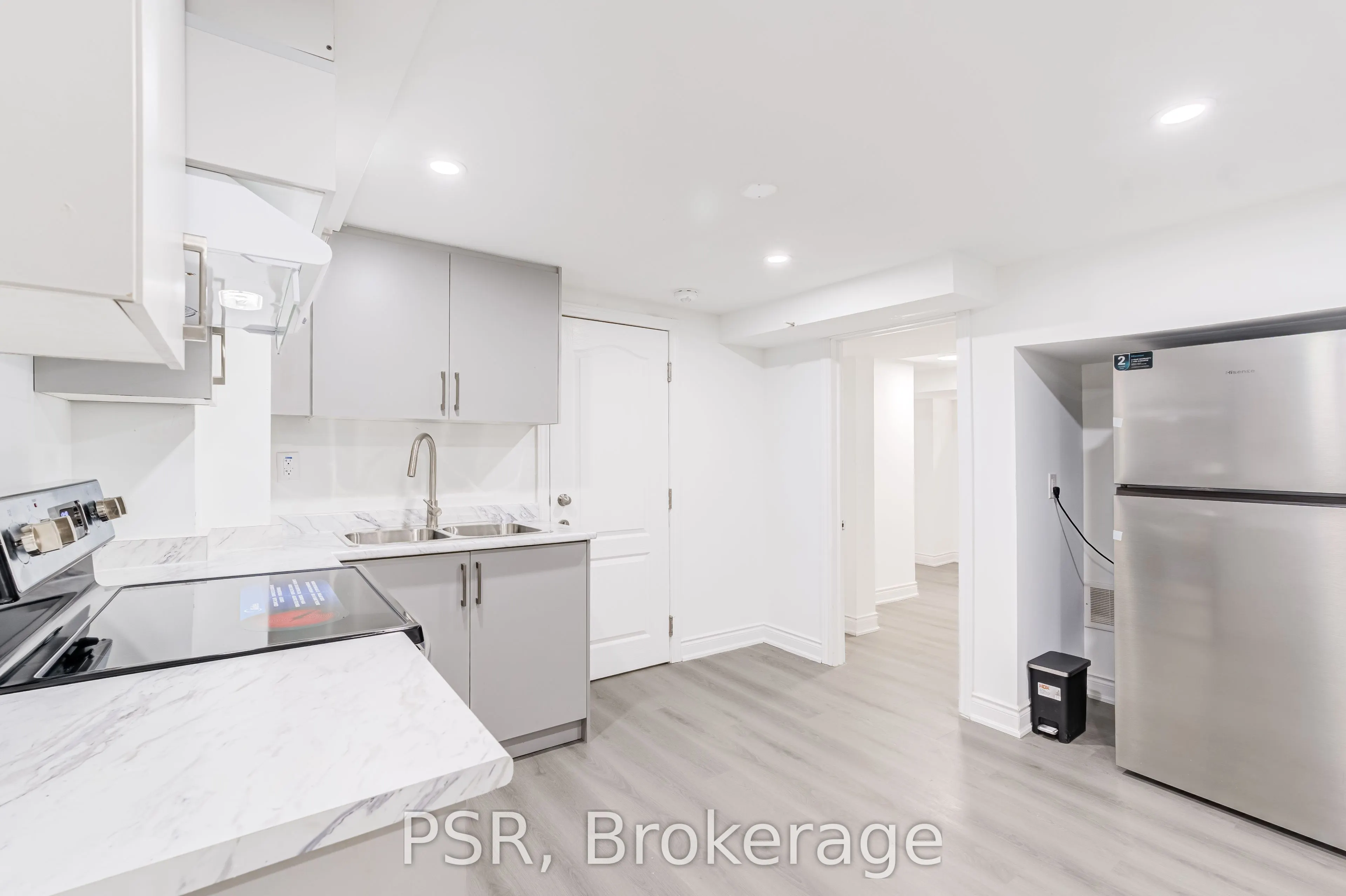 24 Skelmore Crescent #Lower