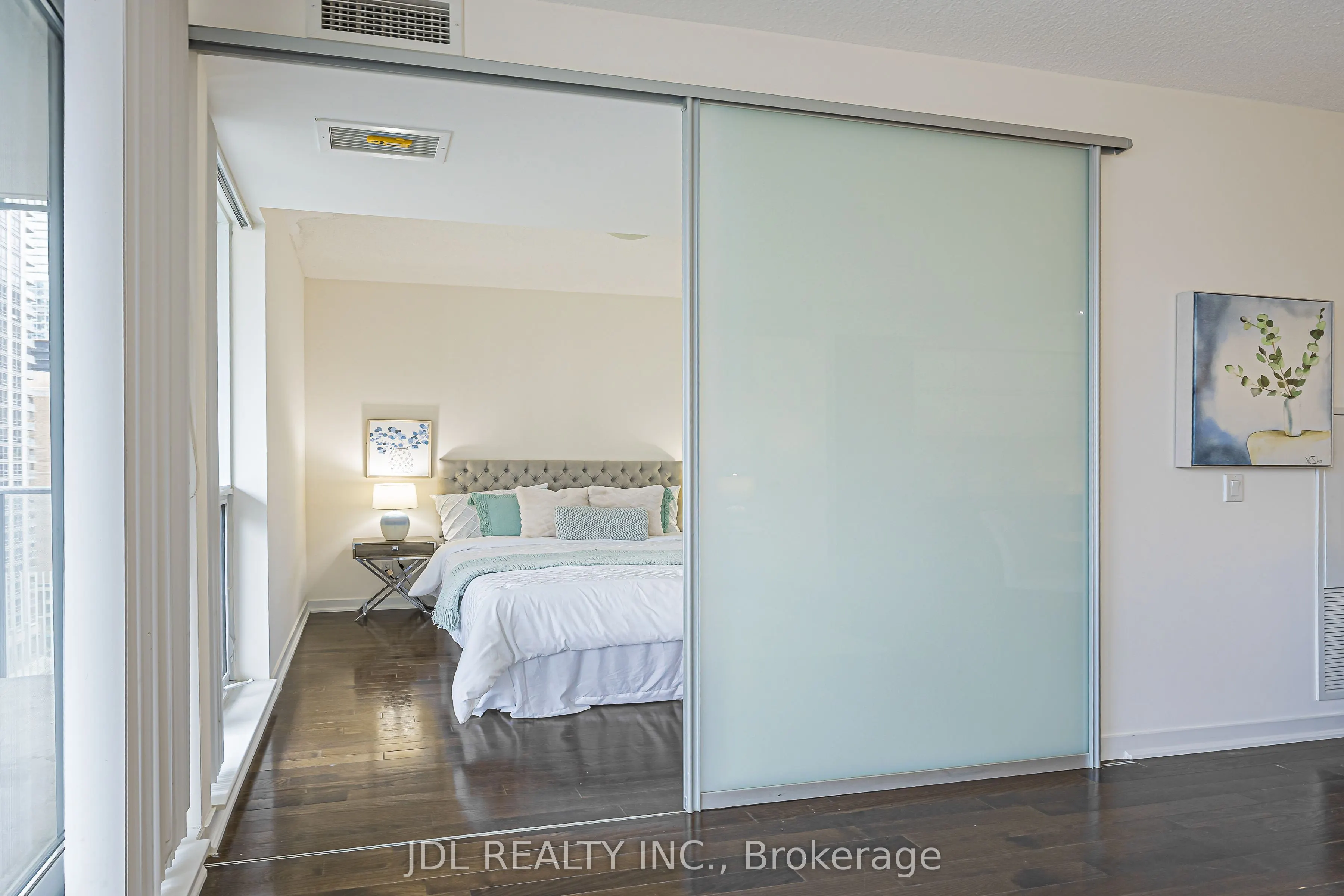 770 Bay Street #1105