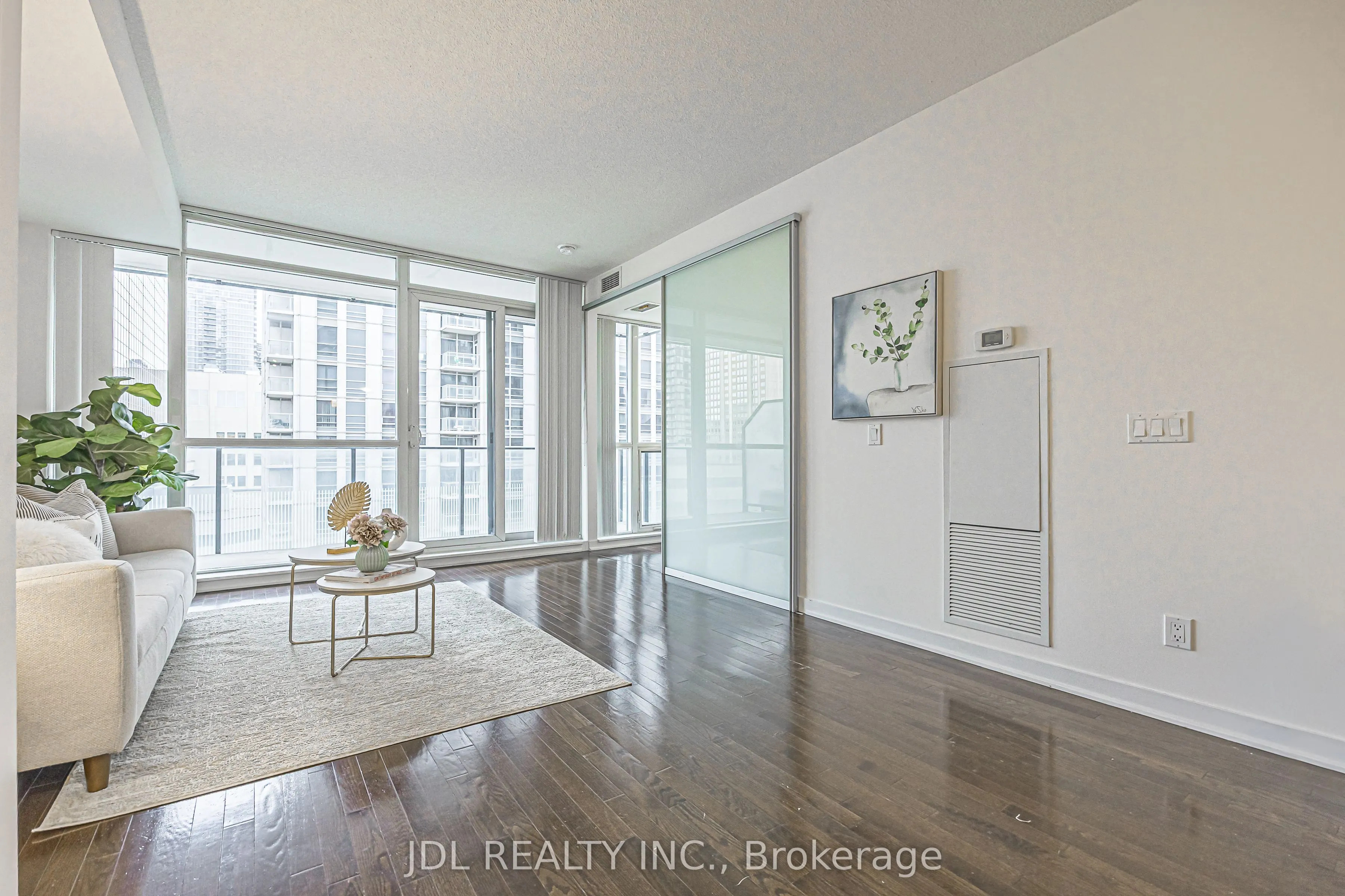 770 Bay Street #1105