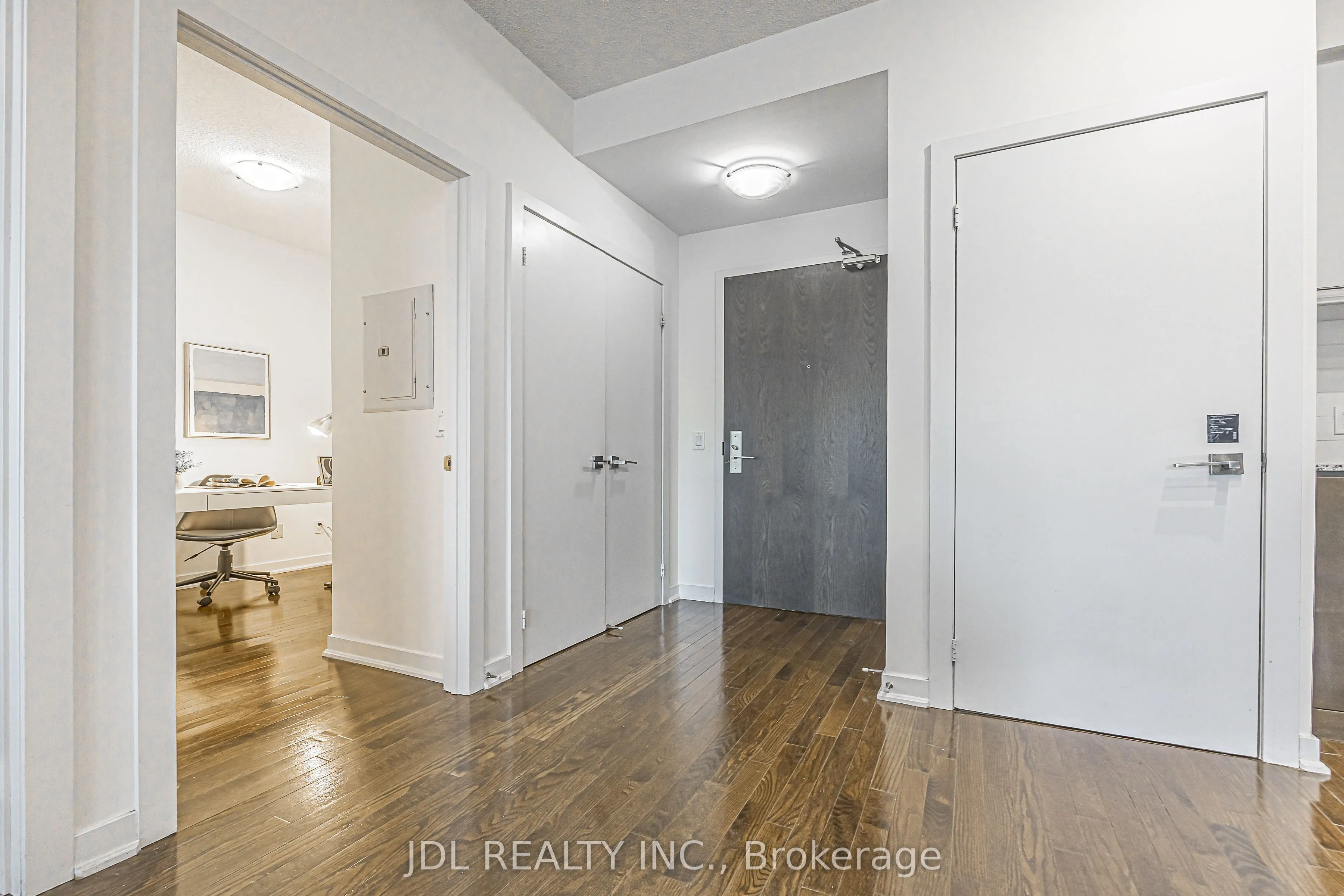770 Bay Street #1105